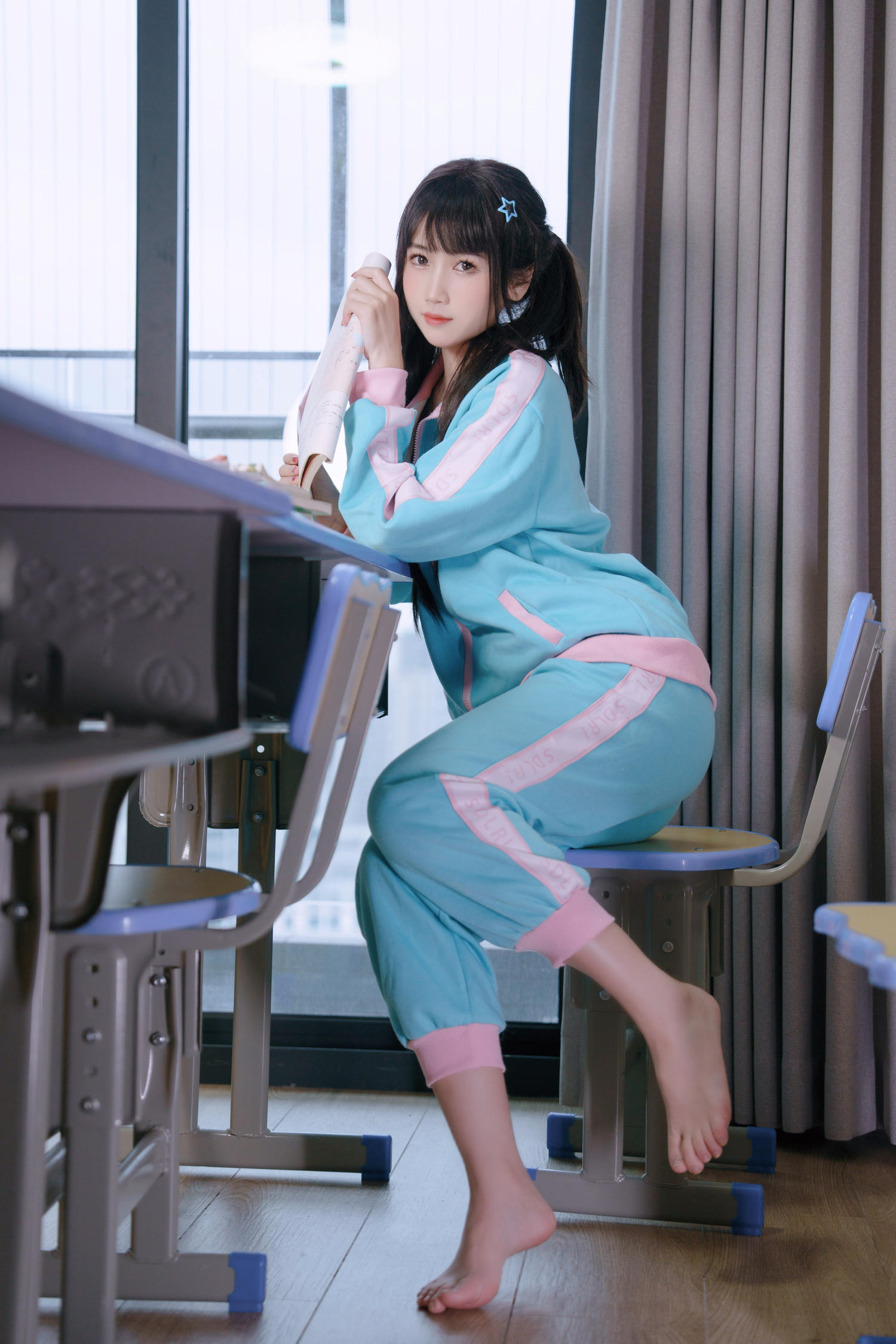 不呆猫 涂油教室实习生 [76P1V-1.51GB]