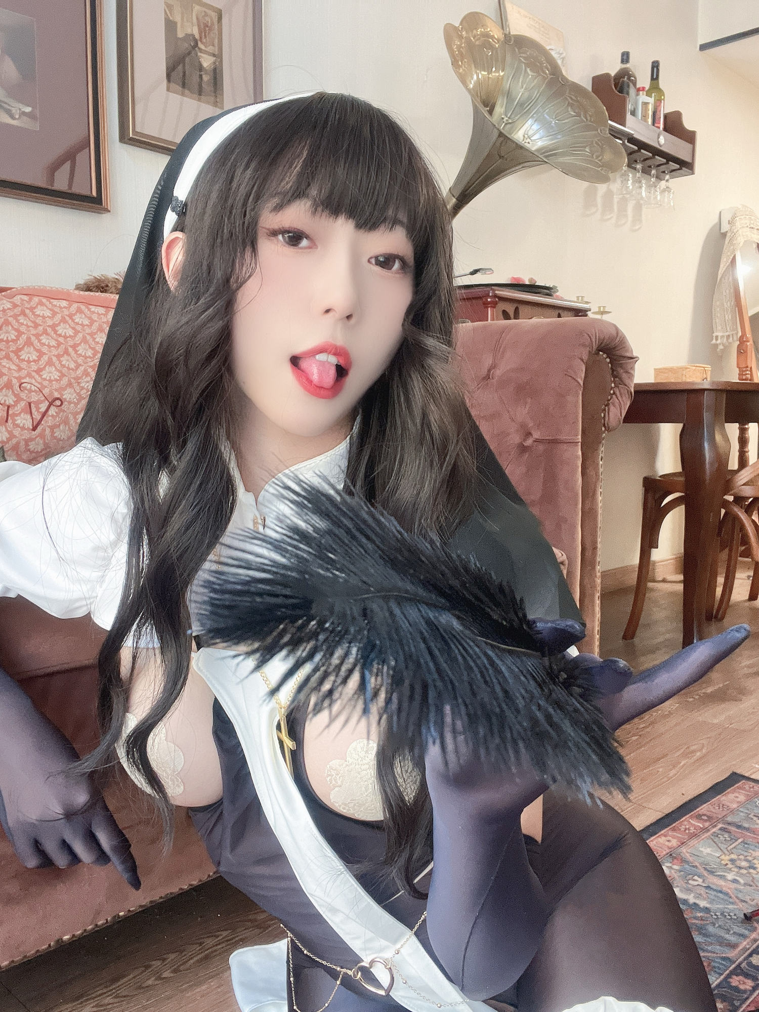 Money冷冷 透明修女 [61P2V-2.37GB]