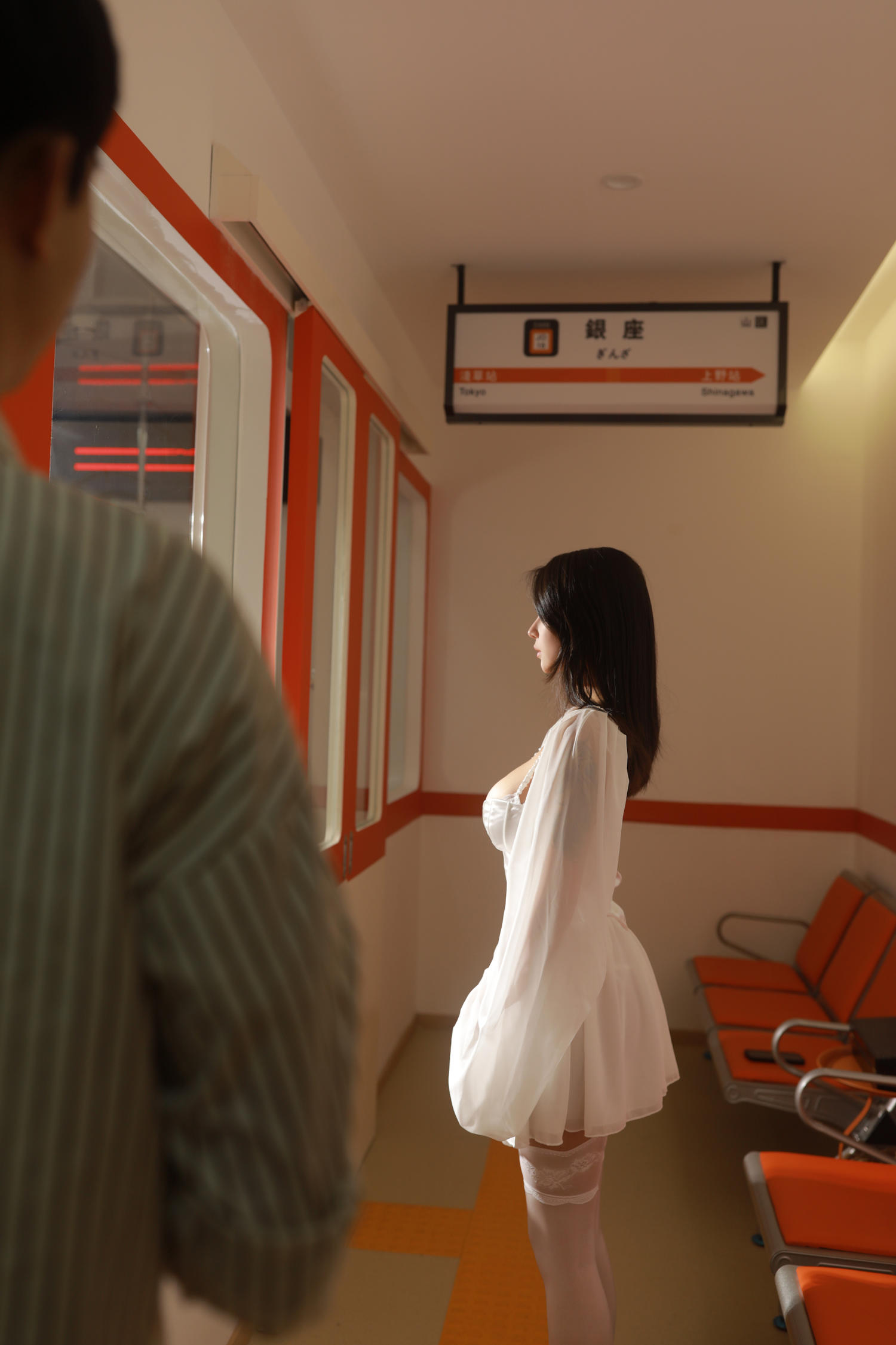 奈汐酱nice 电车 [75P1V-830MB]