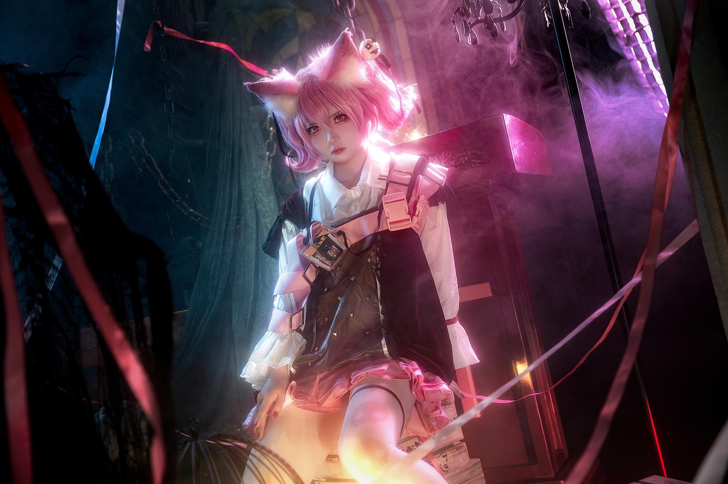 伊喵君_Nya 明日方舟巫恋 [18P-169MB]