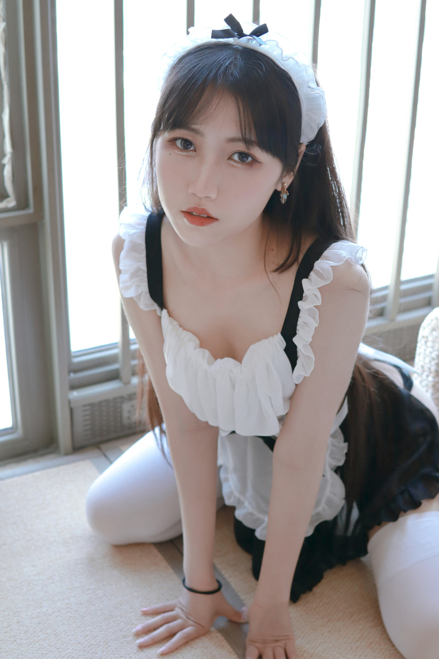 不呆猫 小女仆 [26P-230MB]