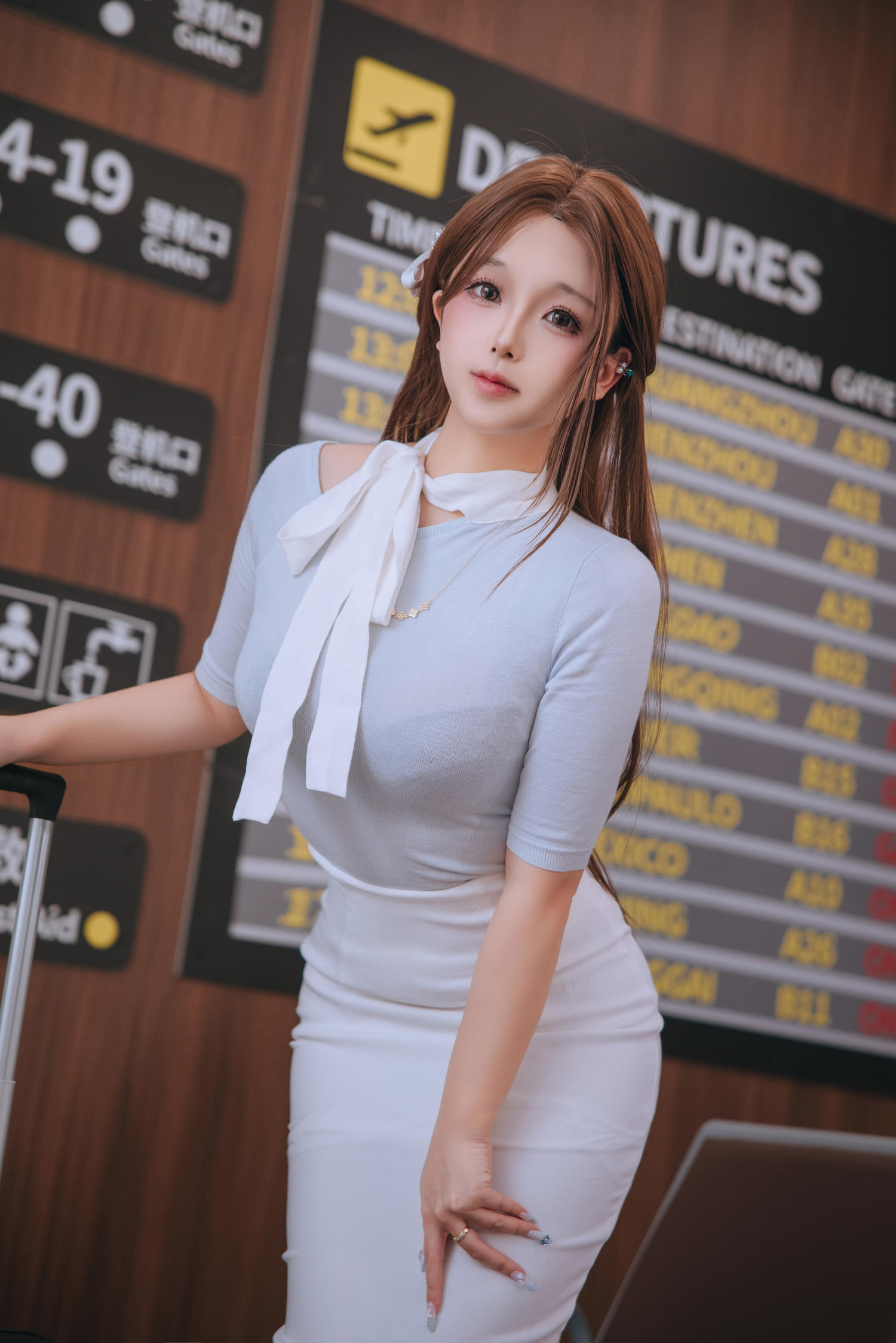 日奈娇 国际航班 [186P5V-1.88GB]