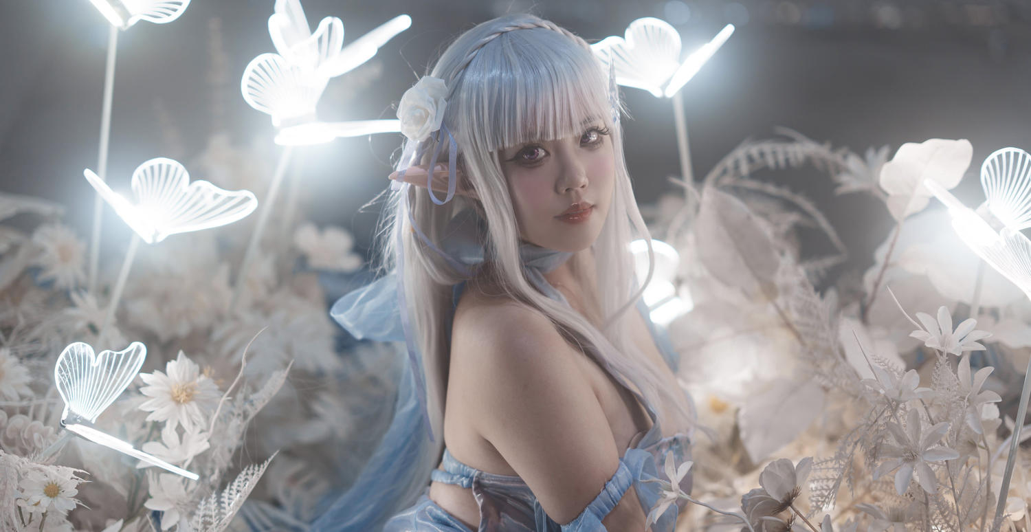 小完能干脆面qvq 爱蜜莉雅 [16P-142MB]