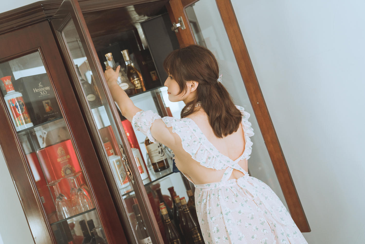 Natsuko夏夏子 碎花围裙 [55P-423MB]