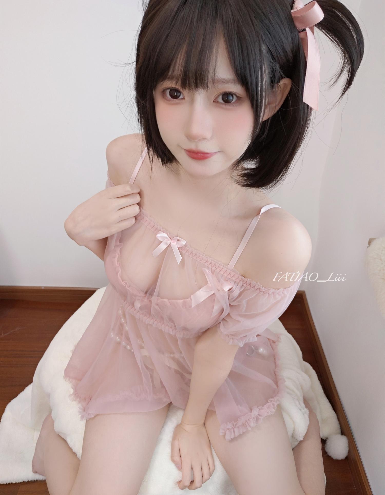 迷之呆梨 fantia 2025年07月合集 [141P-475MB]