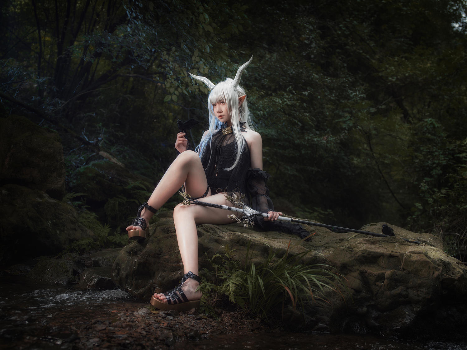 麻花麻花酱 明日方舟 闪灵泳装 [20P-134MB]