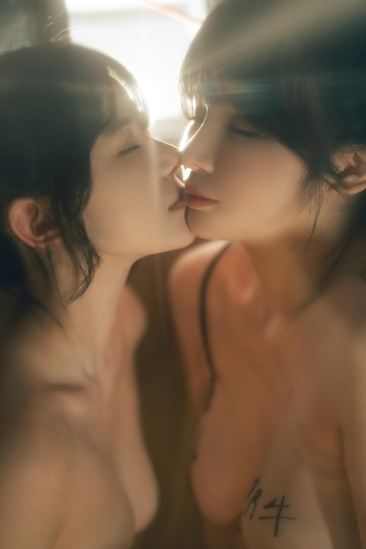 rua阮阮 &小九酱 奶牛怀孕 双人 [50P-569MB]