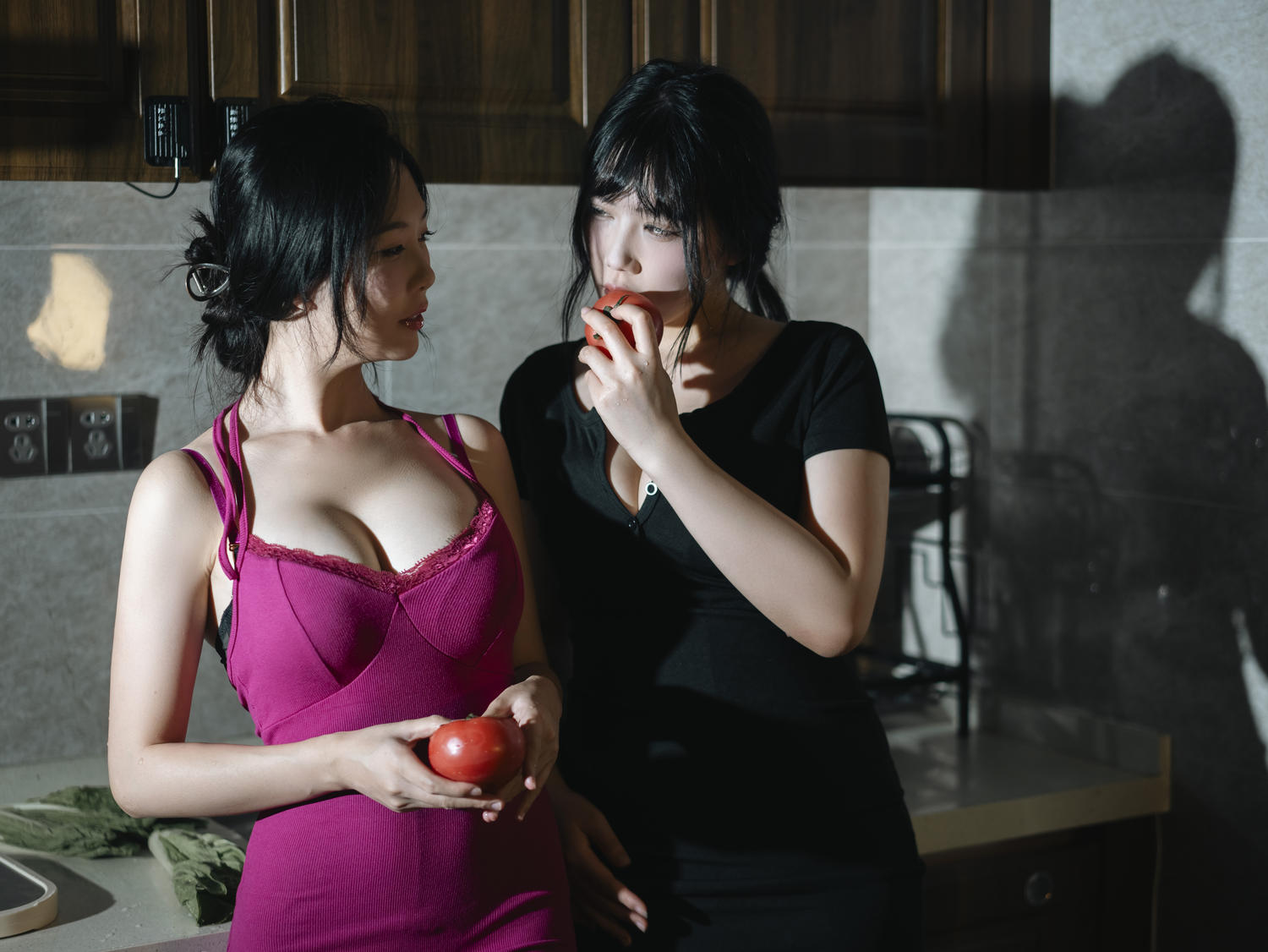 抖娘利世&沐棉吖 - 闺蜜厨房 [75P]