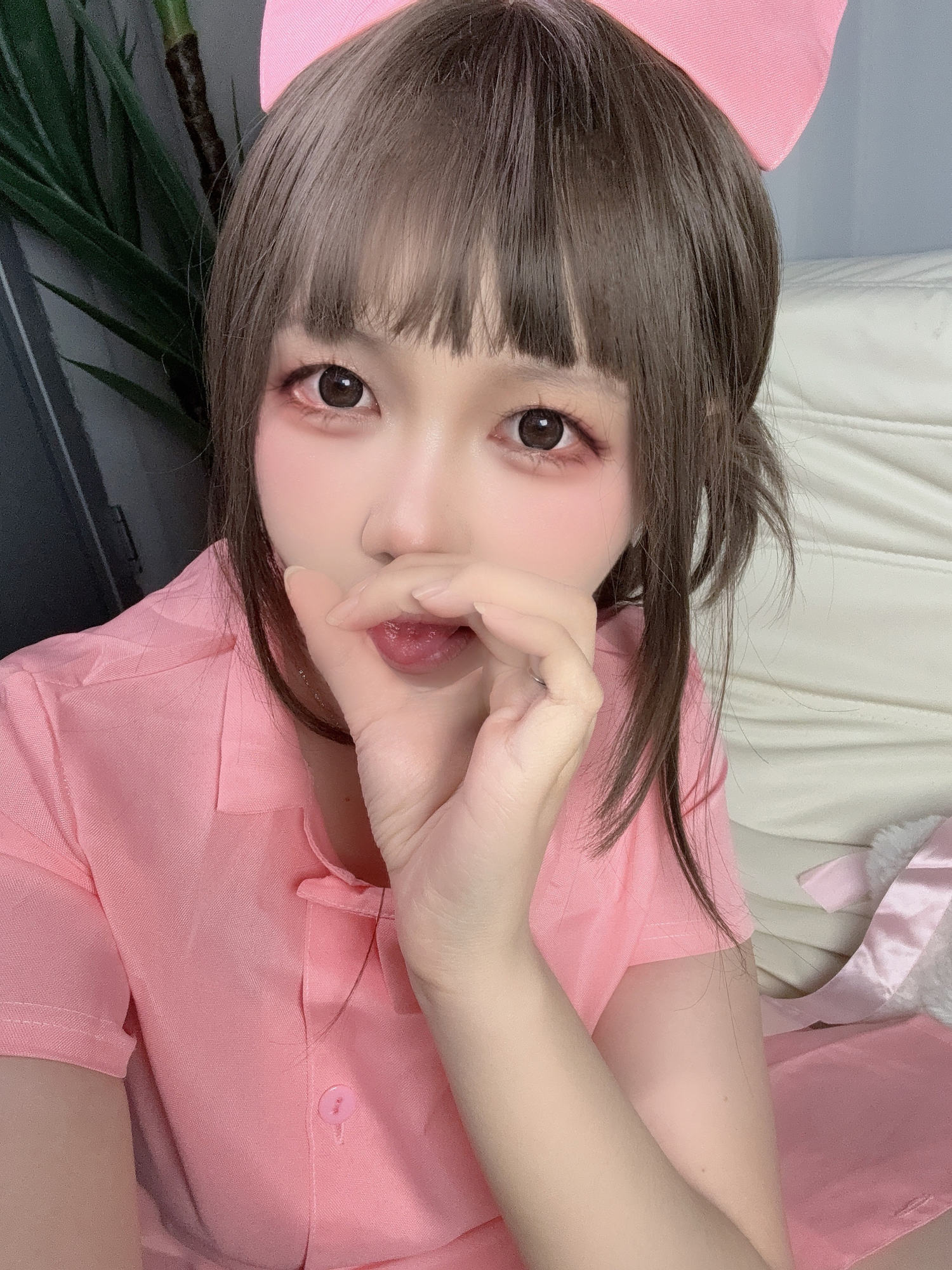 洛桑w伊梓 25年7月会员专属 粉护士 [28P-143MB]