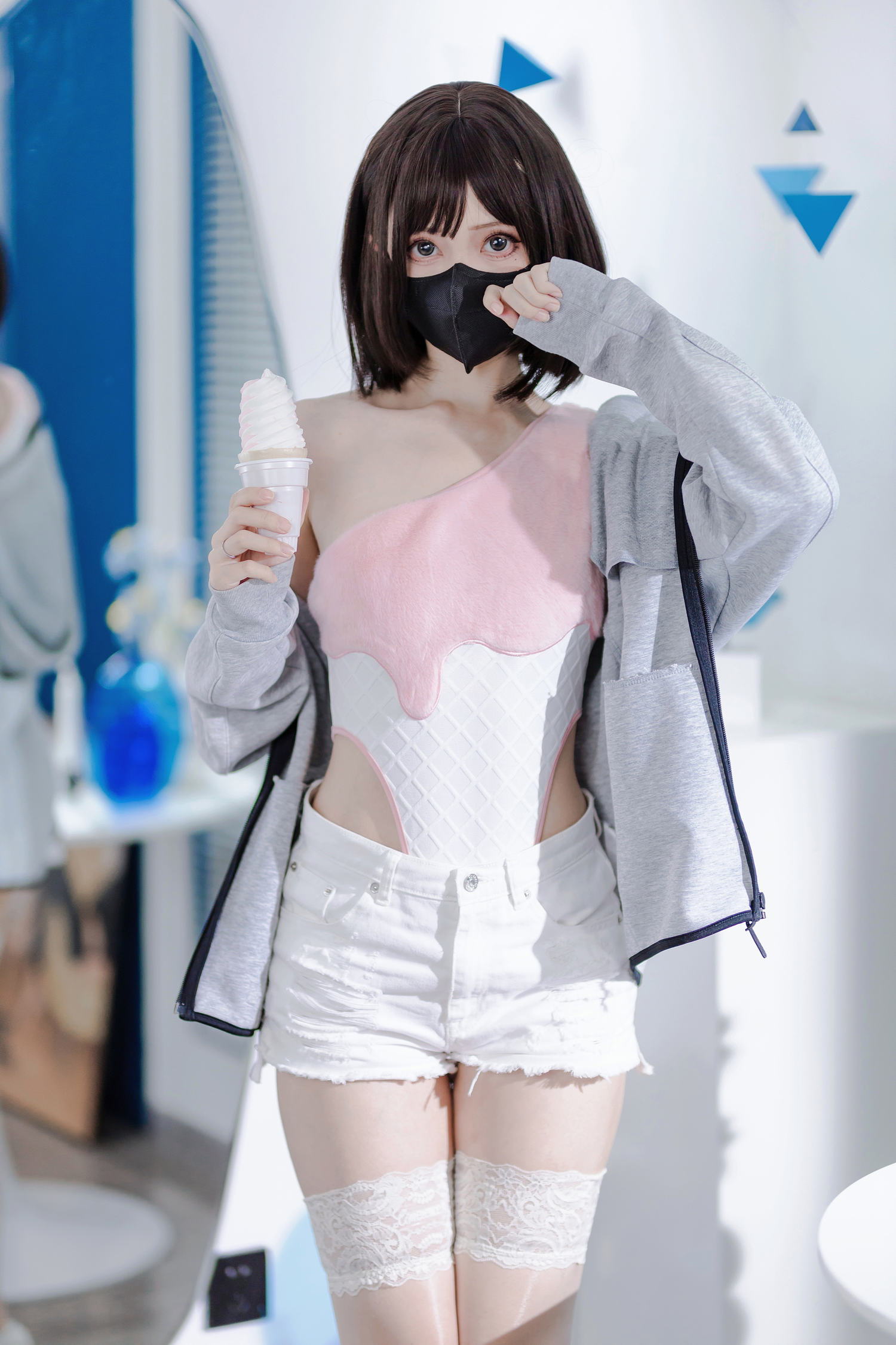 洛桑w伊梓 甜筒 [40P-261MB]