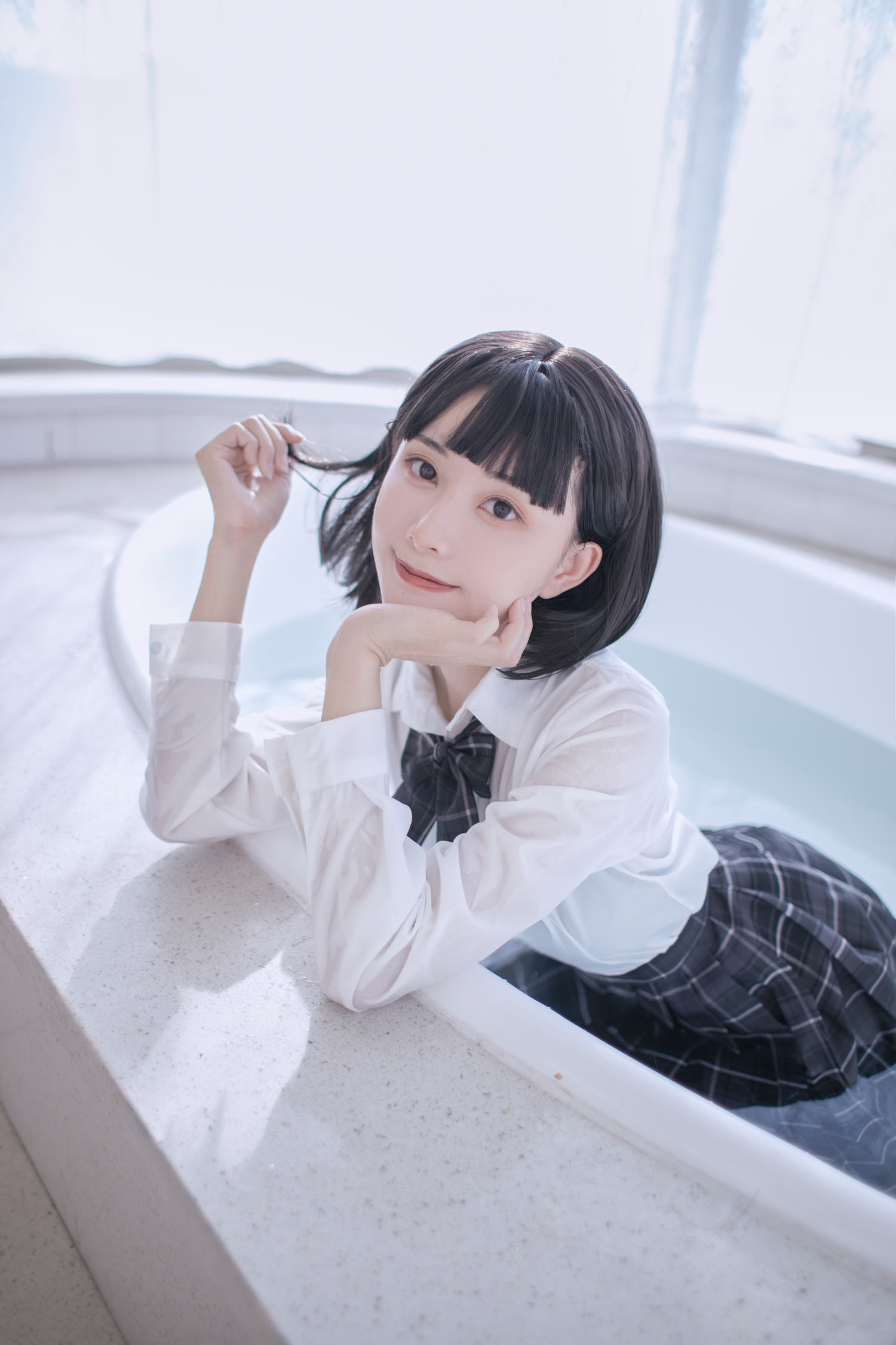 AAAyu阿玉 - 浴缸JK [16P]