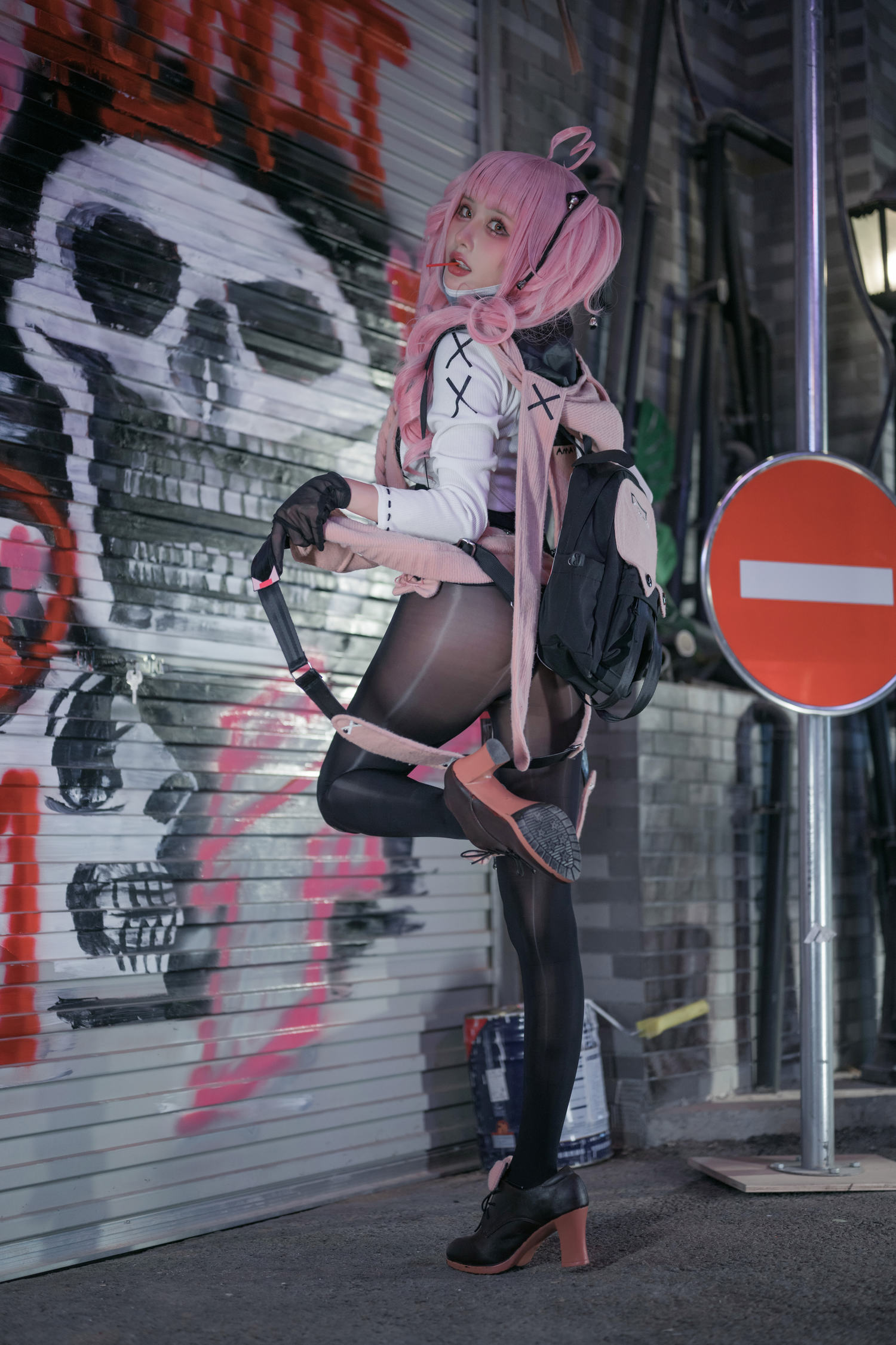 您的蛋蛋 交错战线 粉毛卡提娜 [93P-884MB]