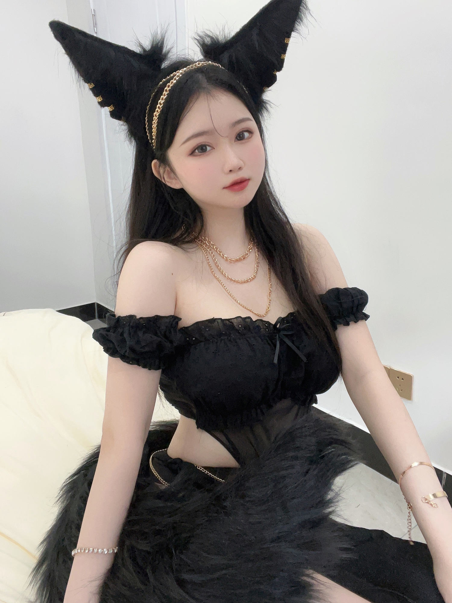 是依酱吖 黑狼 [34P2V-134MB]