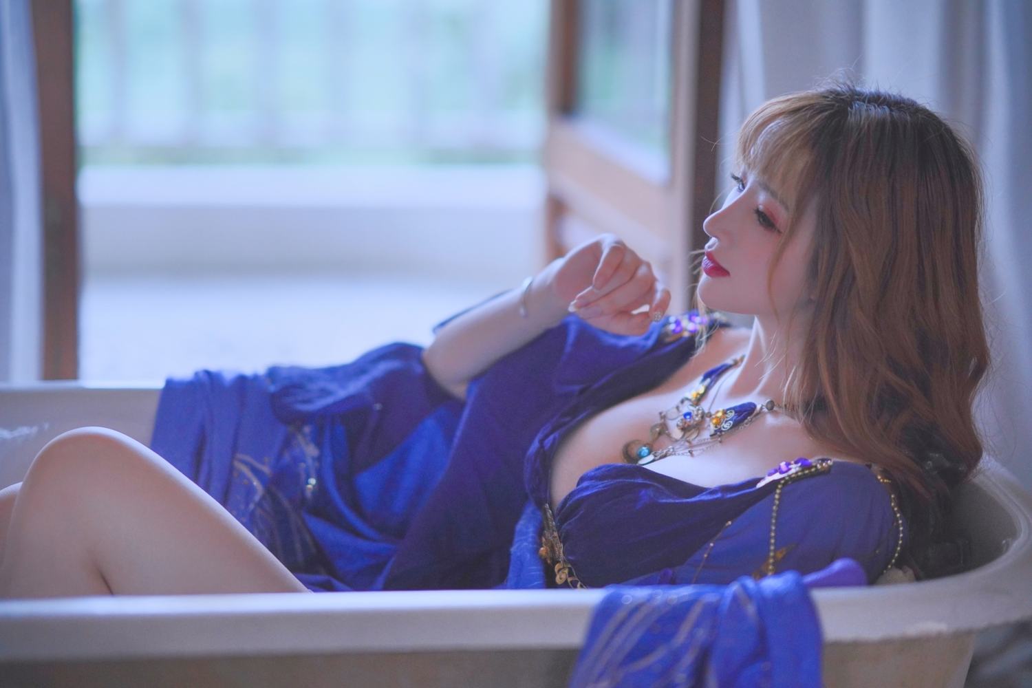 叉子宝宝 - 舰长写真 [12P]