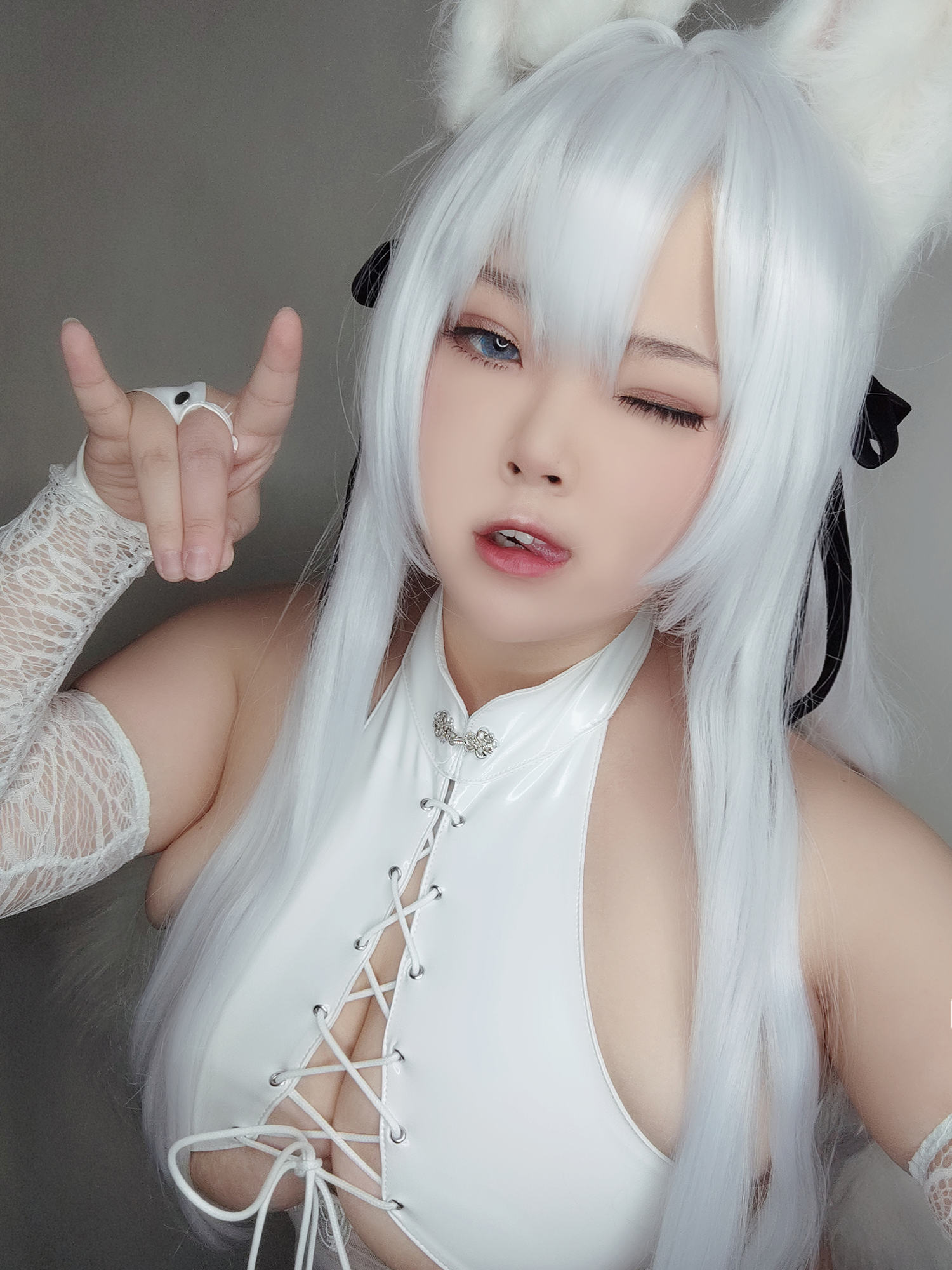 茶杯杯 - 白旗袍 [15P]