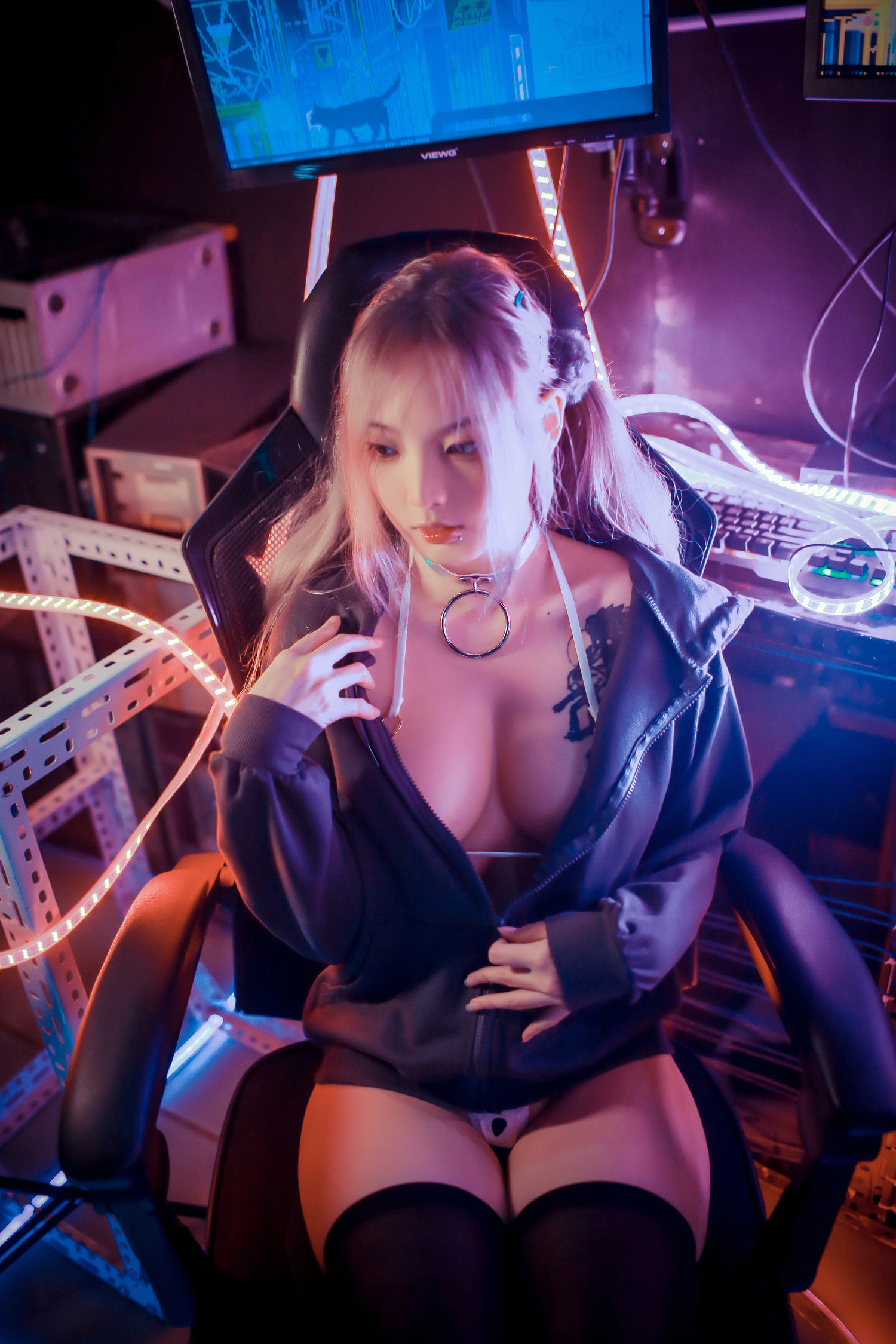 东条瞳 - 赛博牛牛 [38P]