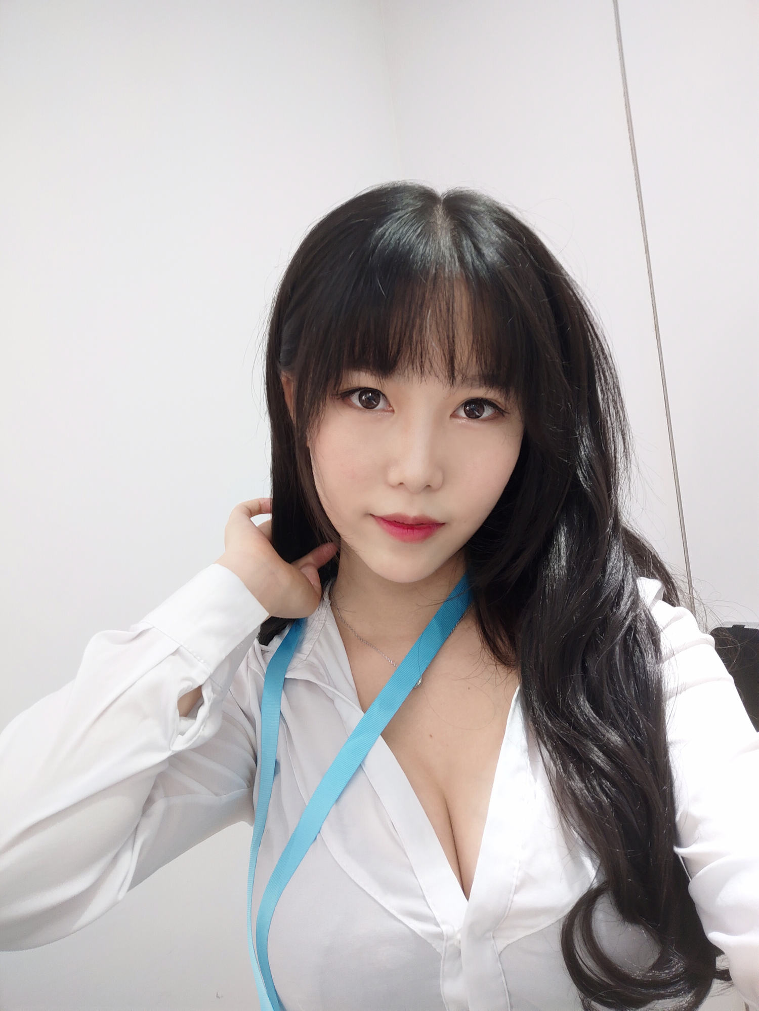 抖娘-利世 - OL自拍 [31P]