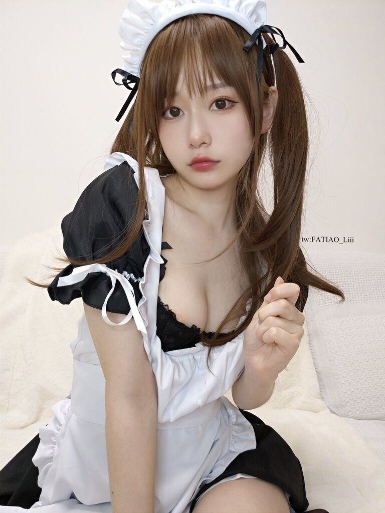 迷之呆梨 - 蚊子腿 [17P]