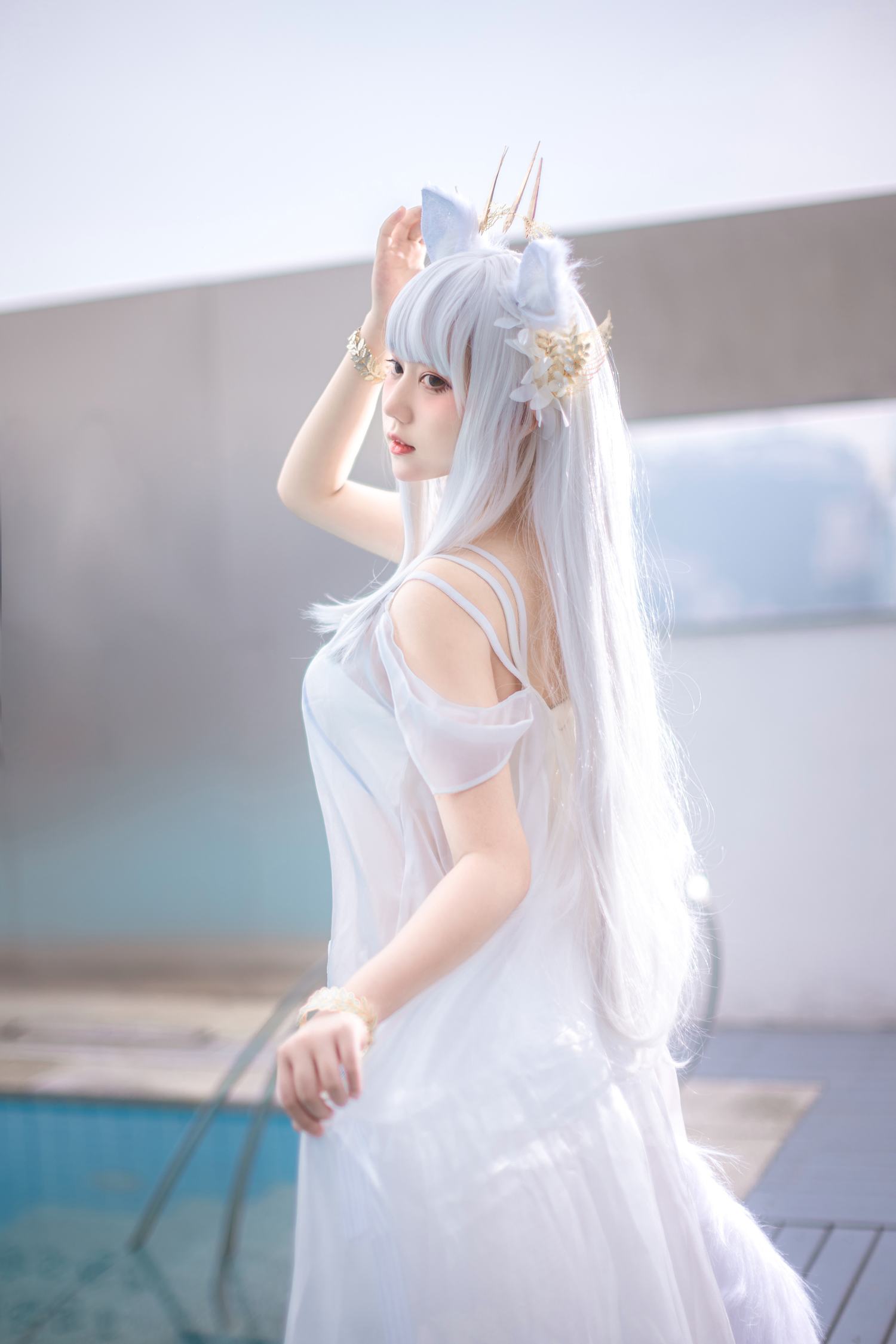 镜酱 - 白金泳装 [15P]