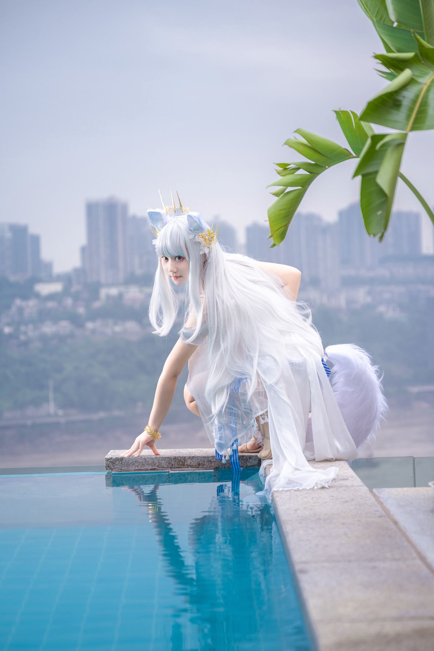 镜酱 - 白金泳装 [15P]