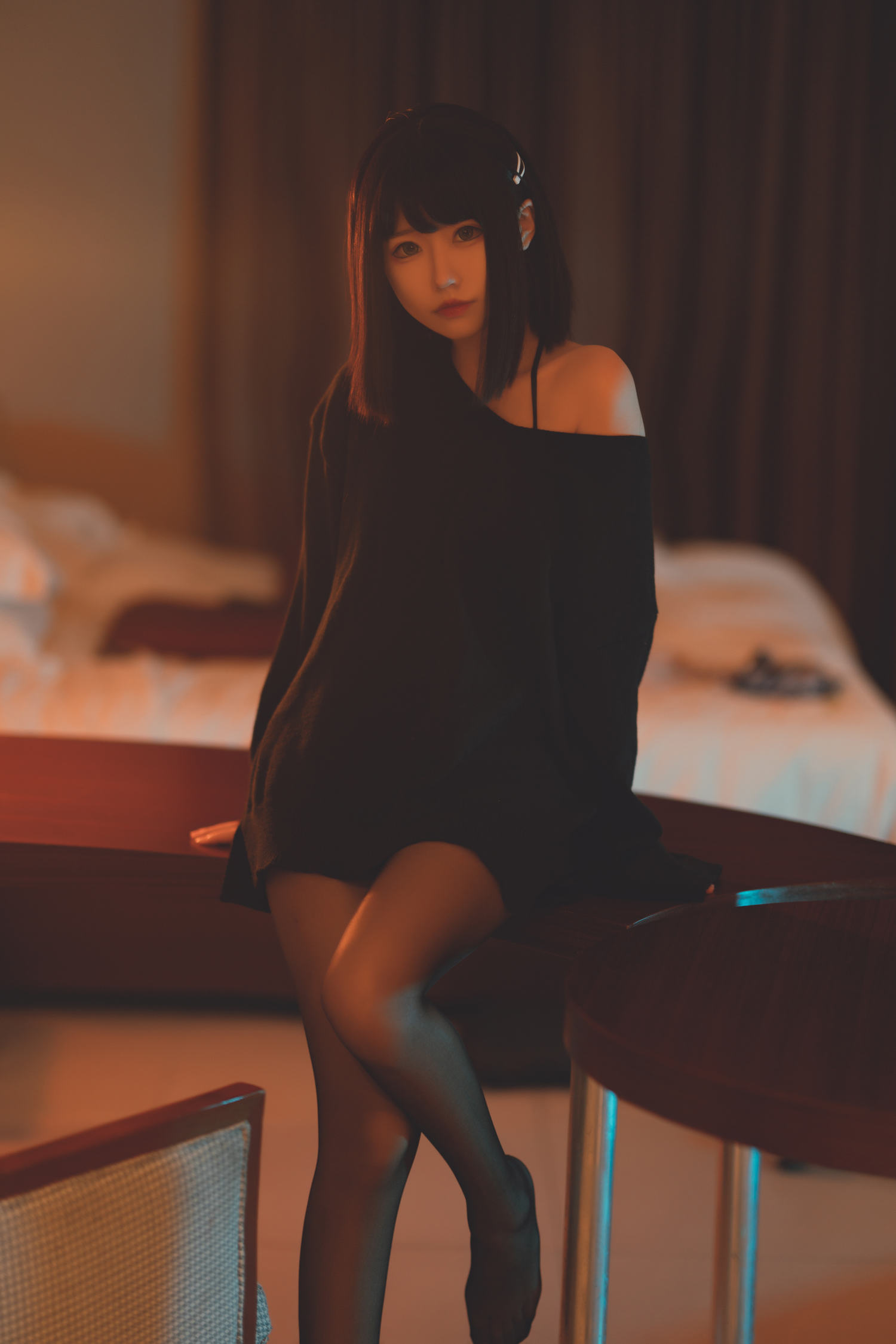 猫君君 – 黑色毛衣 [30P]