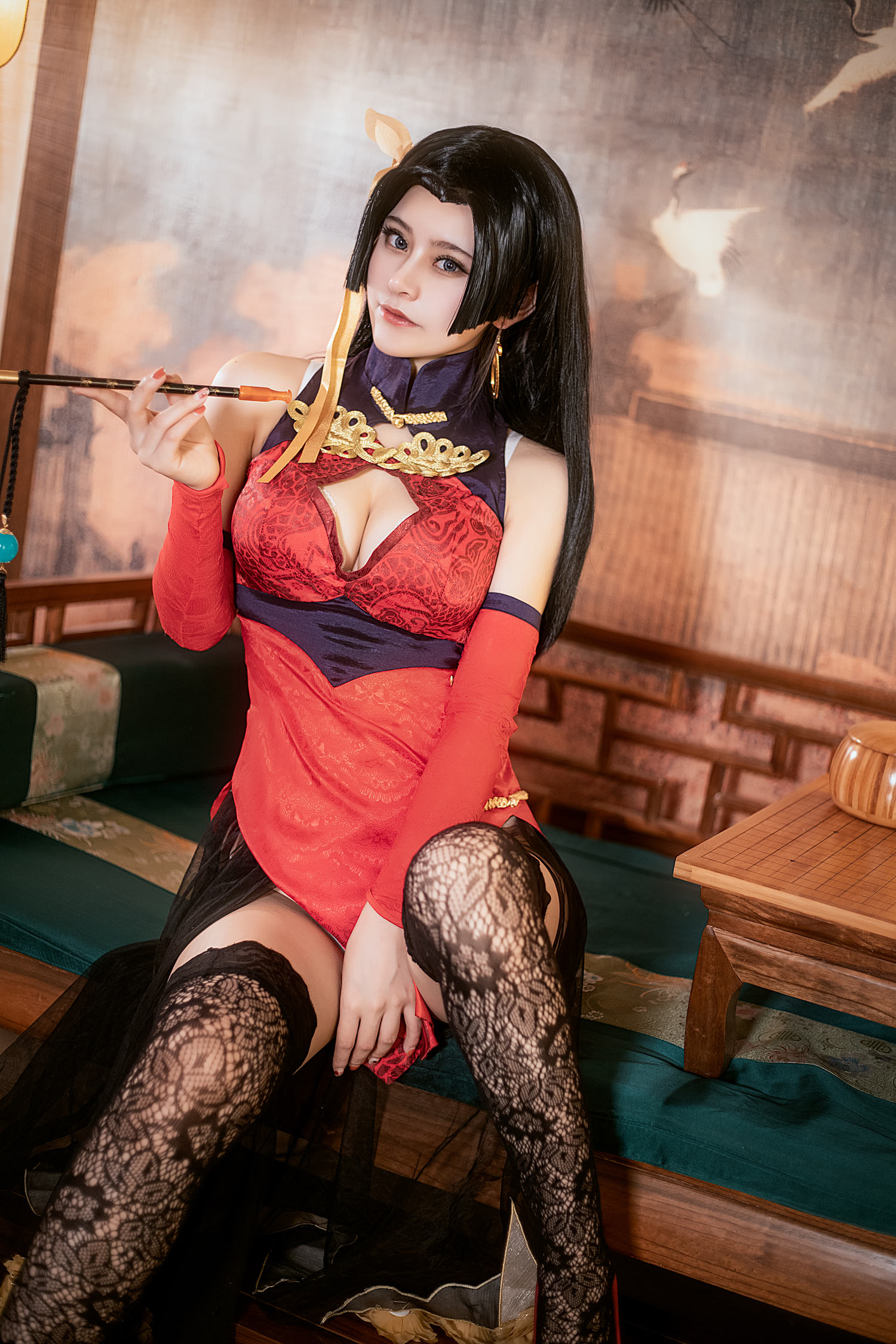 芊芊酱 – 女帝旗袍 [25P]