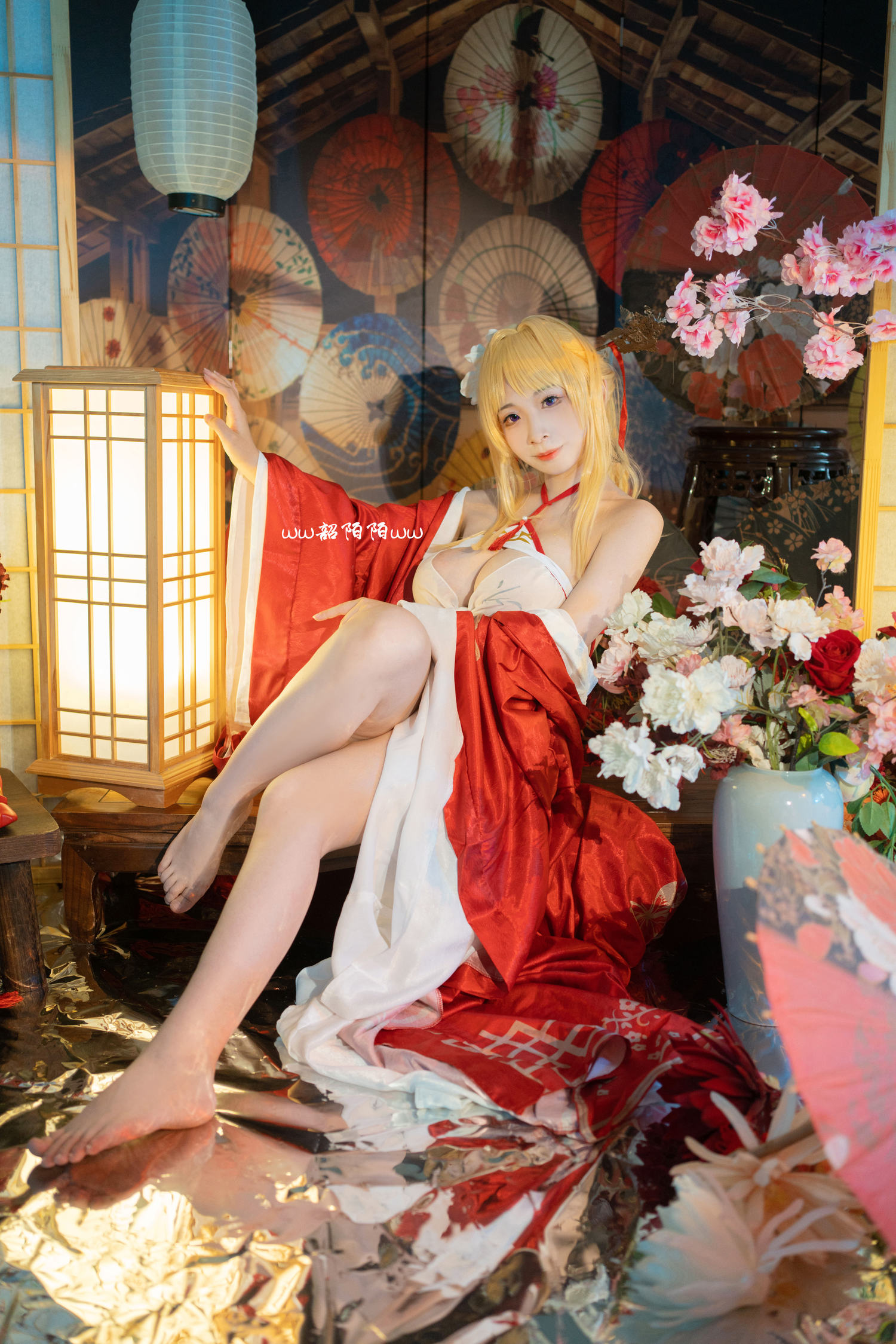 韶陌陌 – 光荣 凉夜香雪 [18P]