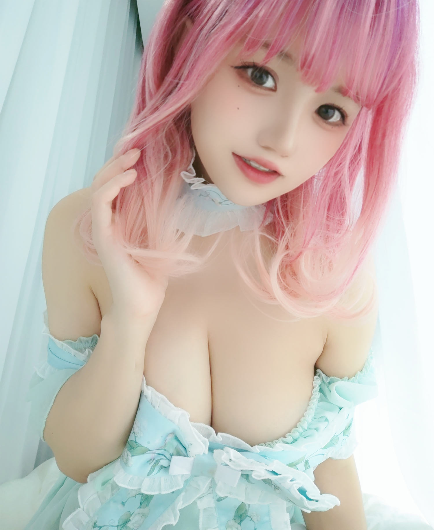 小仓千代w - 可可爱爱粉头发 [22P]