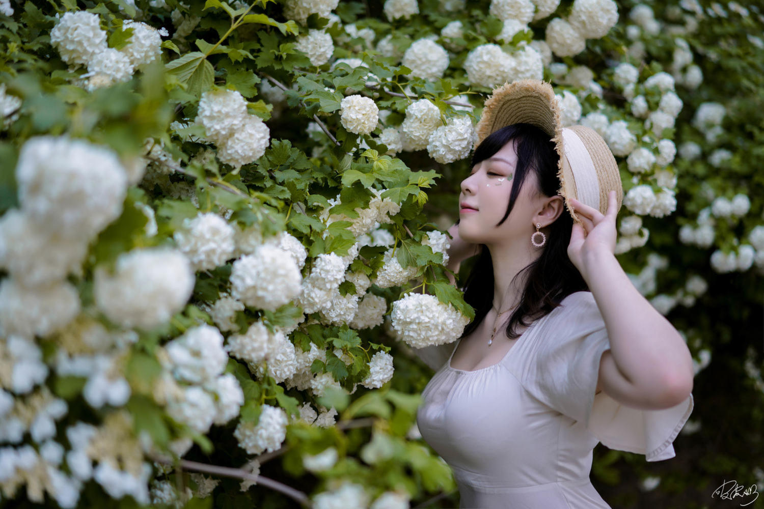 皮皮奶可可爱了啦 绣球花 [36P-661MB]