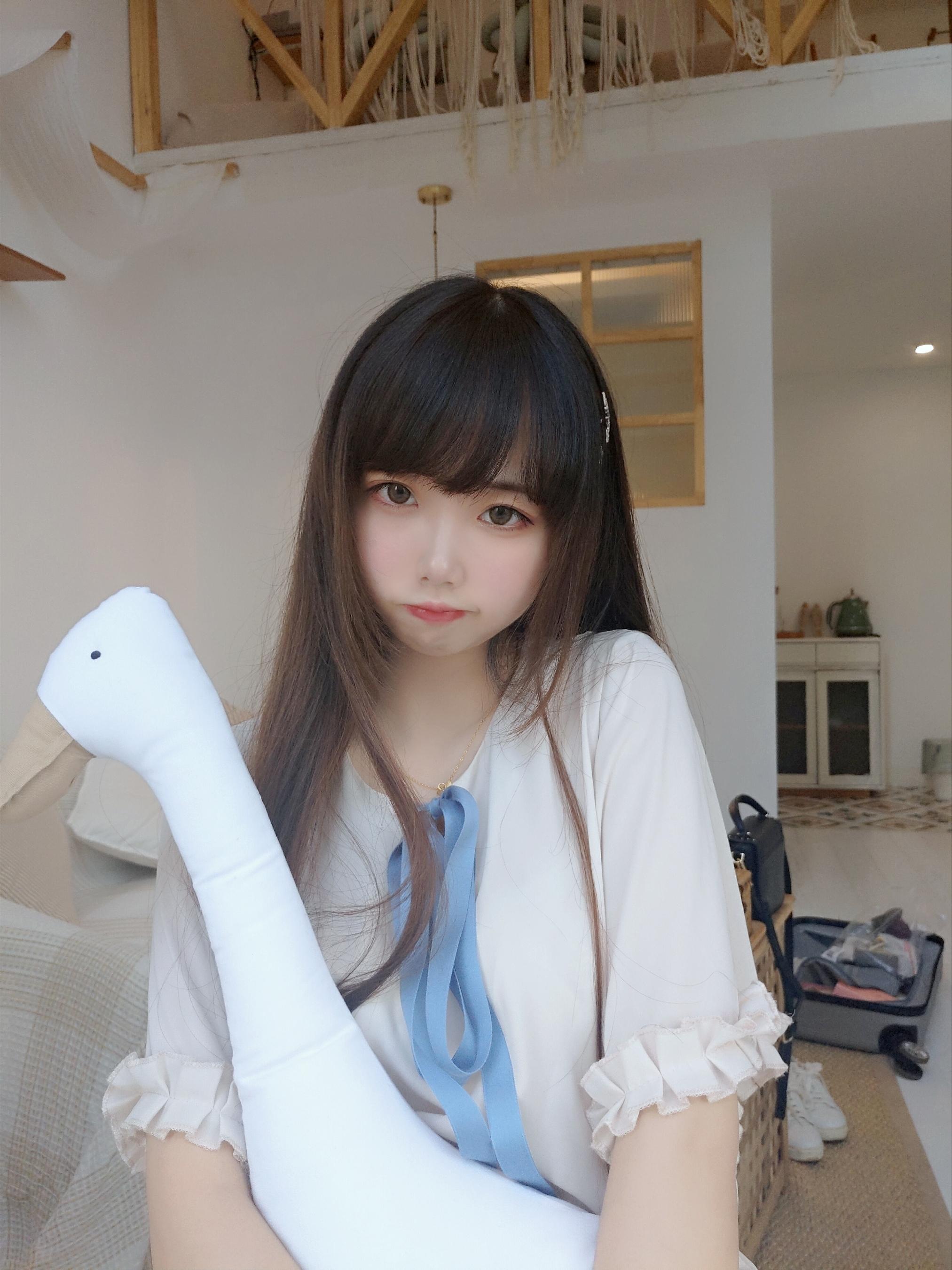 雪琪SAMA Vol.10 裸足 [50P4V-1.09GB]