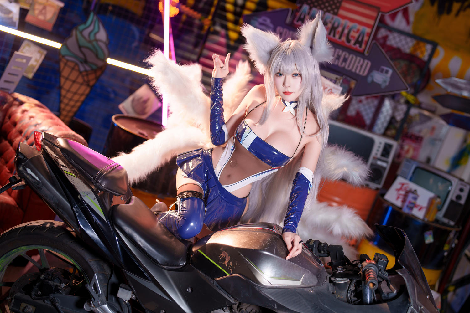 香草喵露露  25年1月舰长 信浓赛车 [12P1V-417MB]