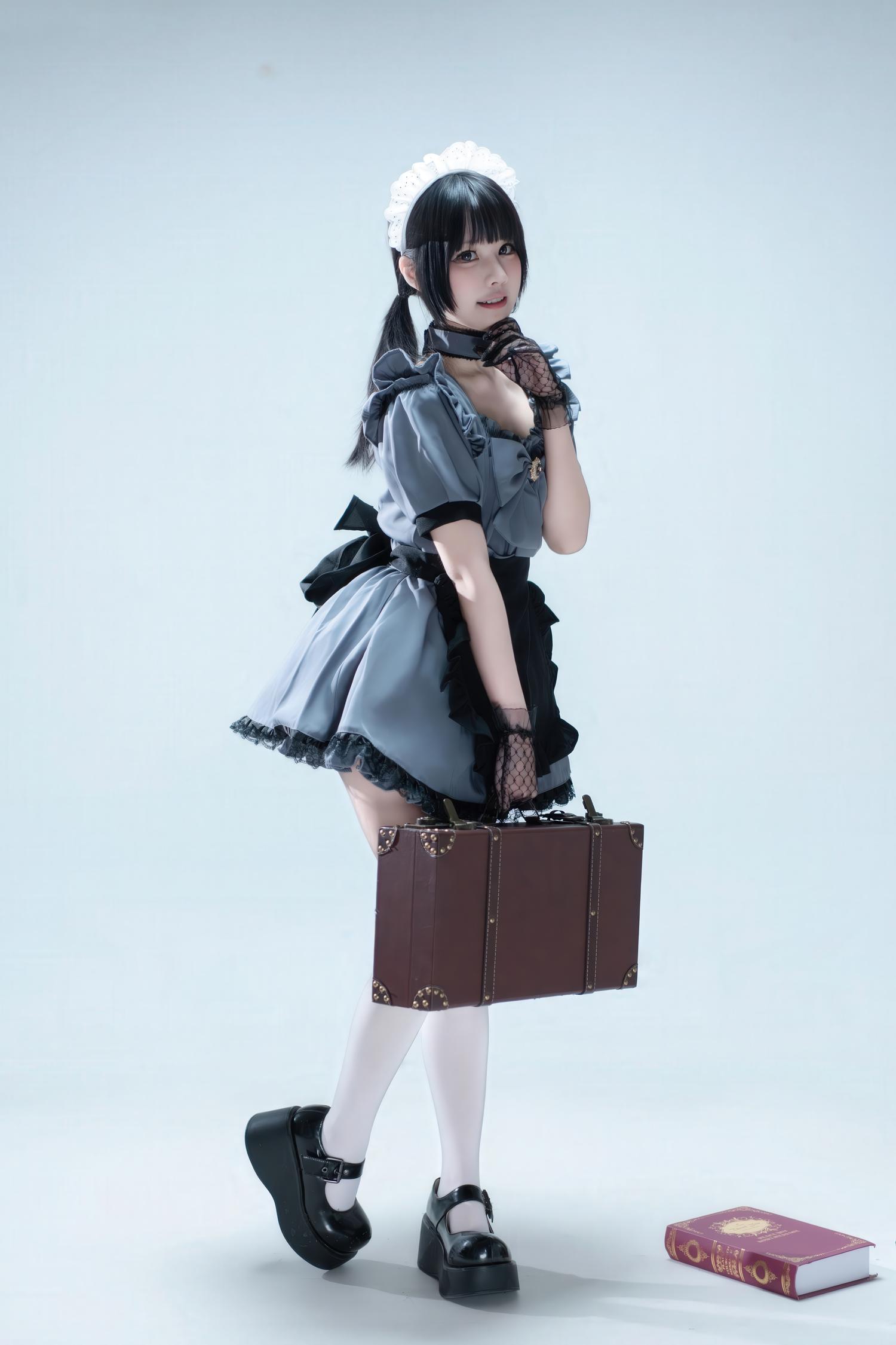 清水凪 手提箱与灰色女仆 [80P-1.67GB]