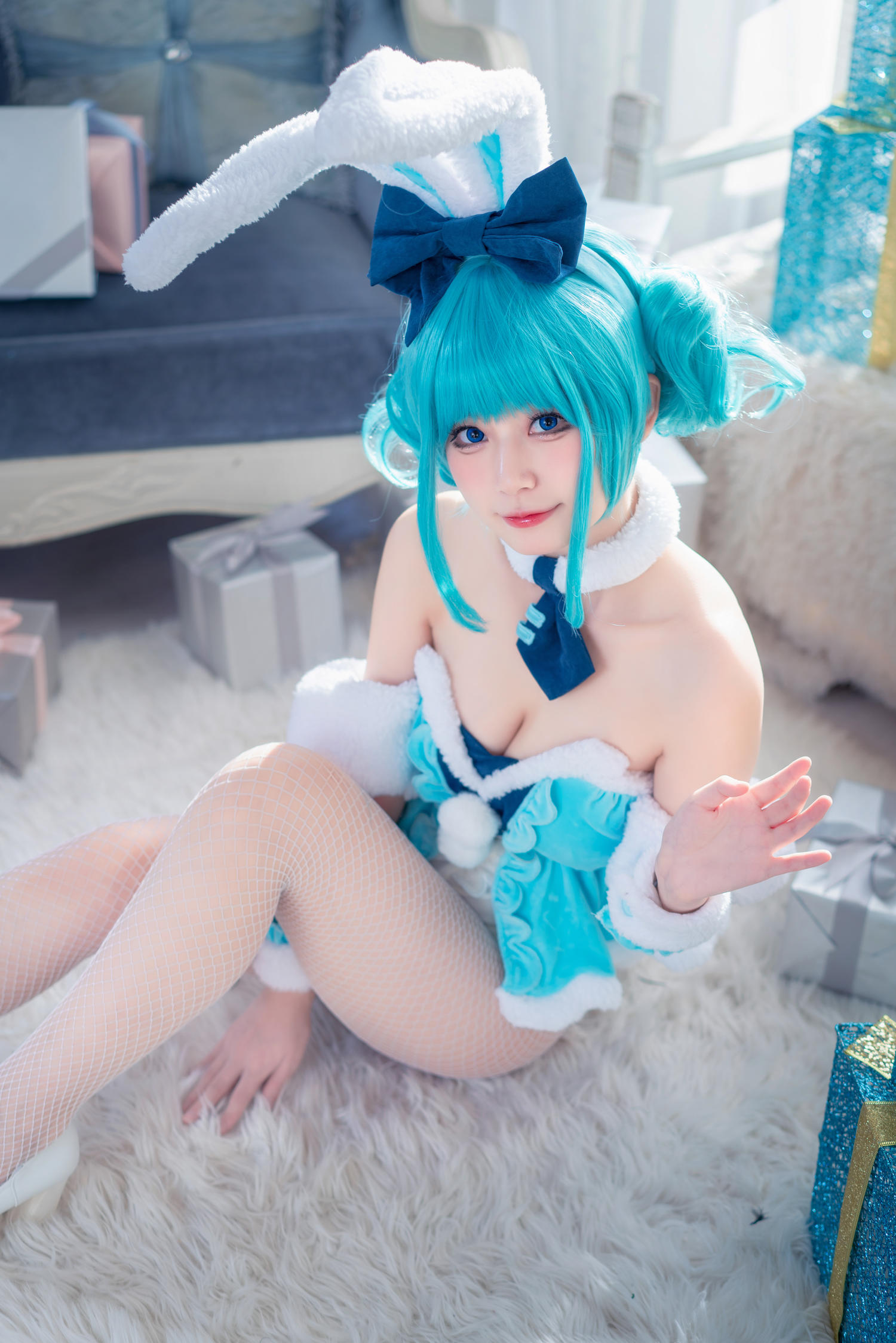 猫大人 - 初音白兔 [24P]