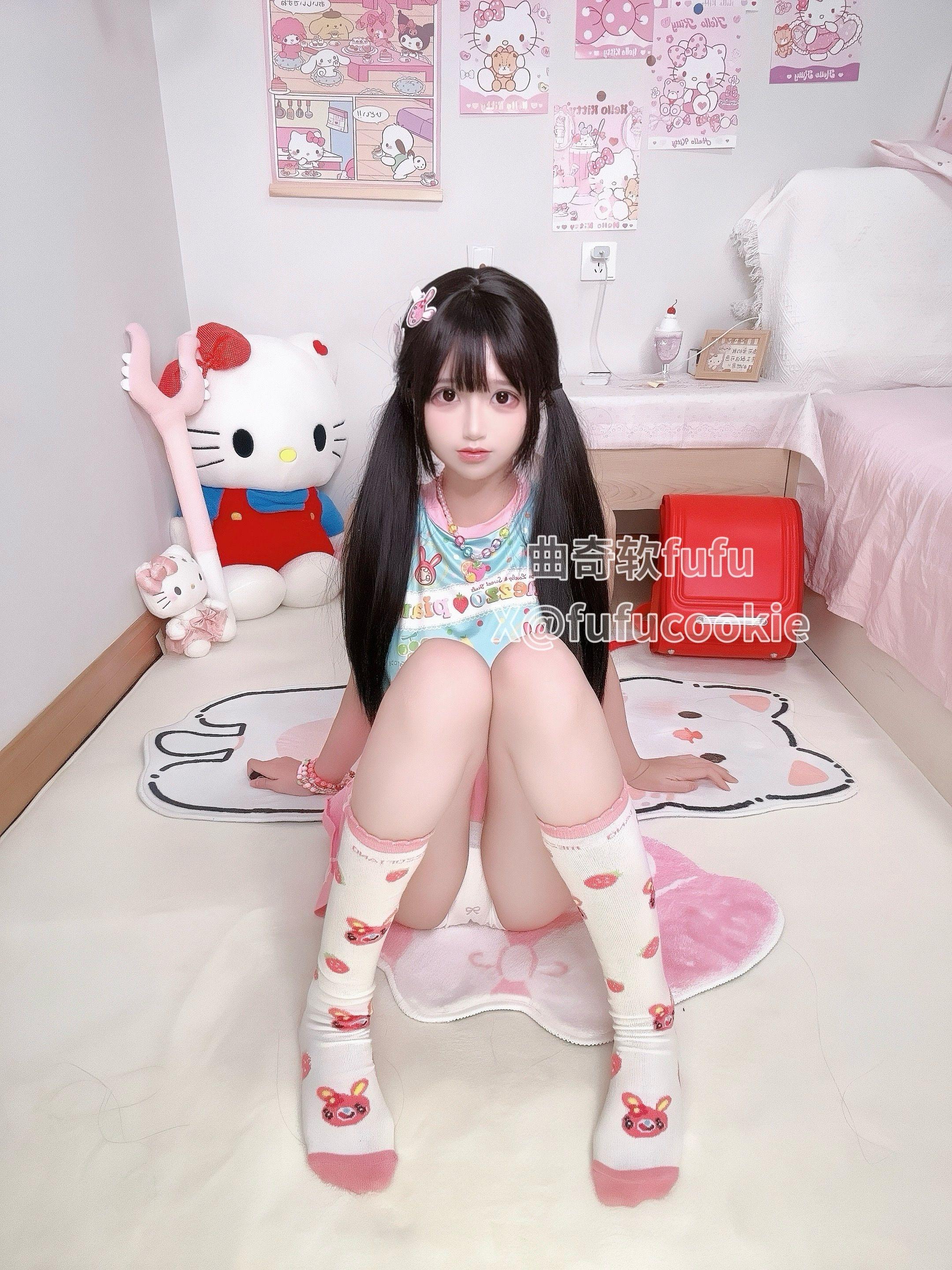 曲奇软fufu 乖乖女儿服 [52P-84MB]