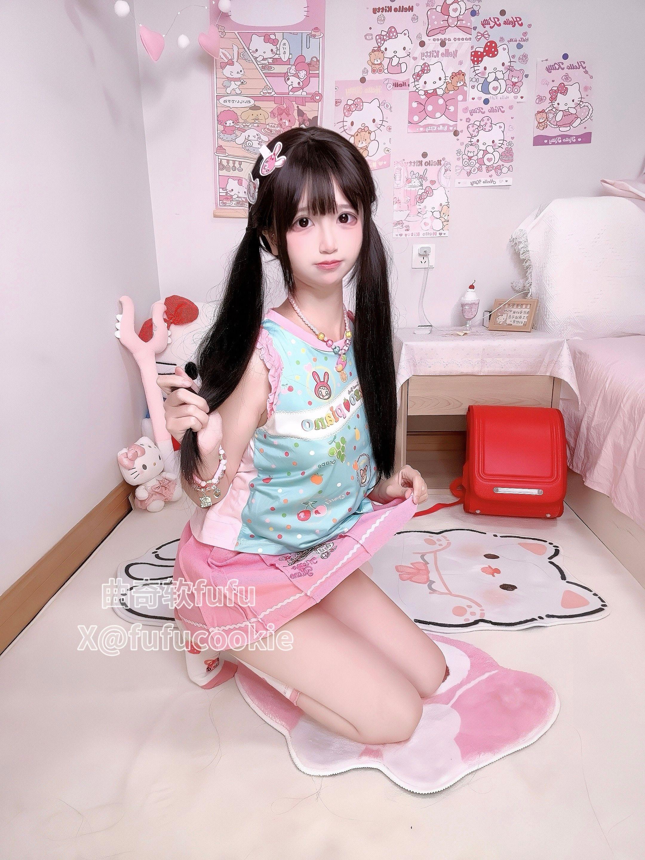 曲奇软fufu 乖乖女儿服 [52P-84MB]