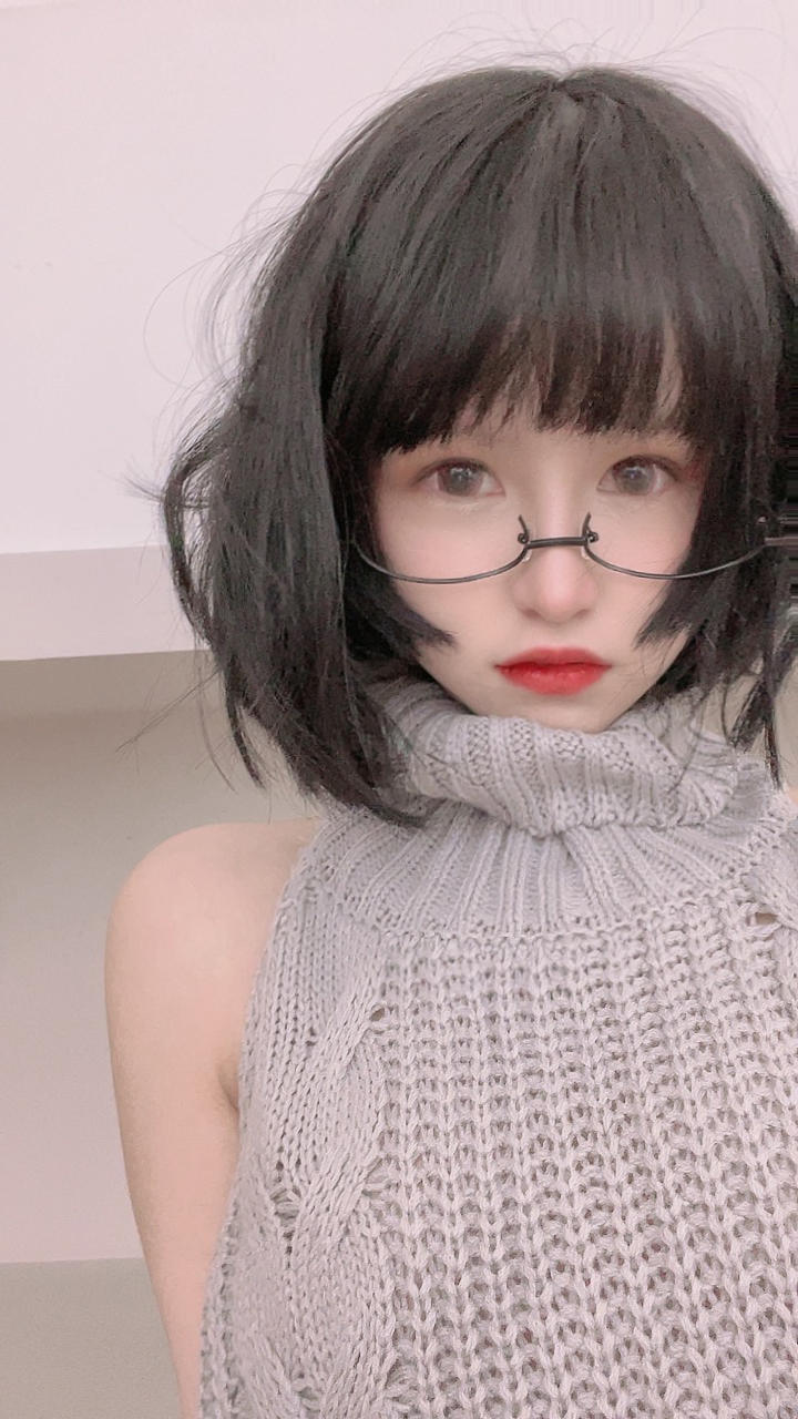 晕崽 - 毛衣 [44P]