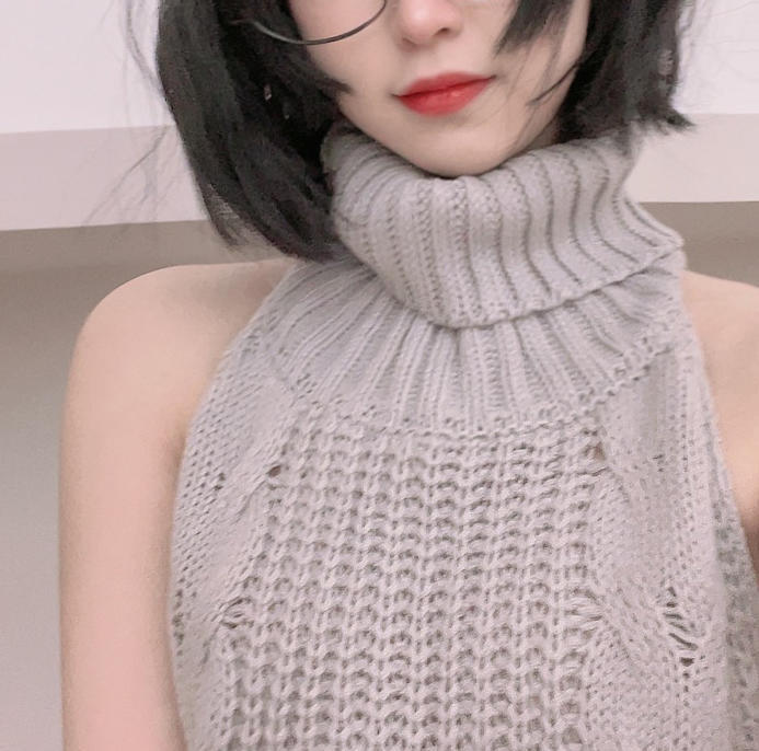 晕崽 - 毛衣 [44P]