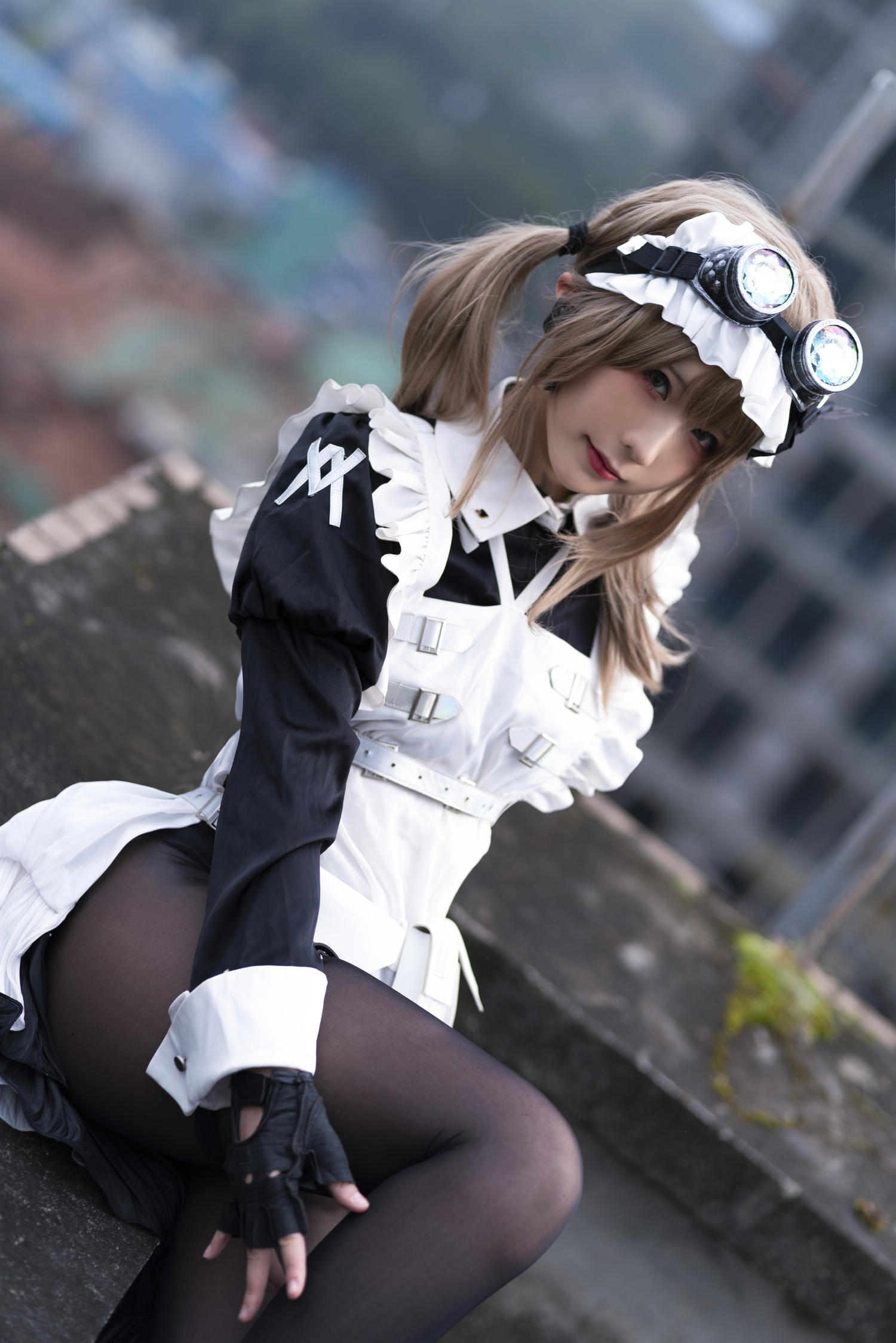 Quan冉有点饿 - 战斗女仆 [9P]