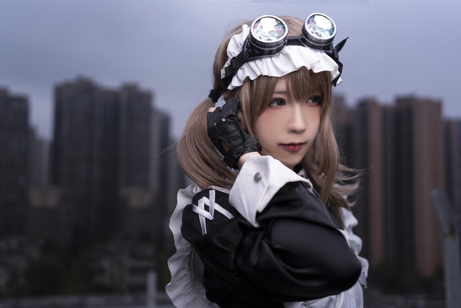 Quan冉有点饿 - 战斗女仆 [9P]