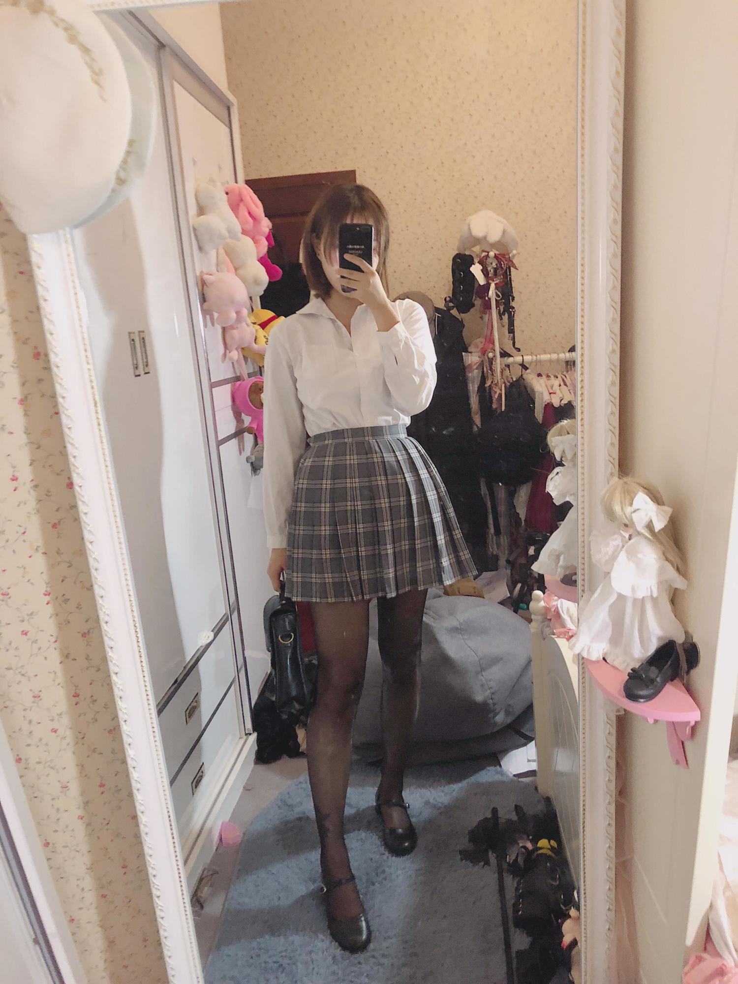 汐 - 黏液黑丝jk [20P]