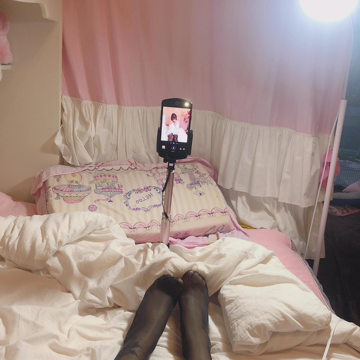 汐 - 黏液黑丝jk [20P]