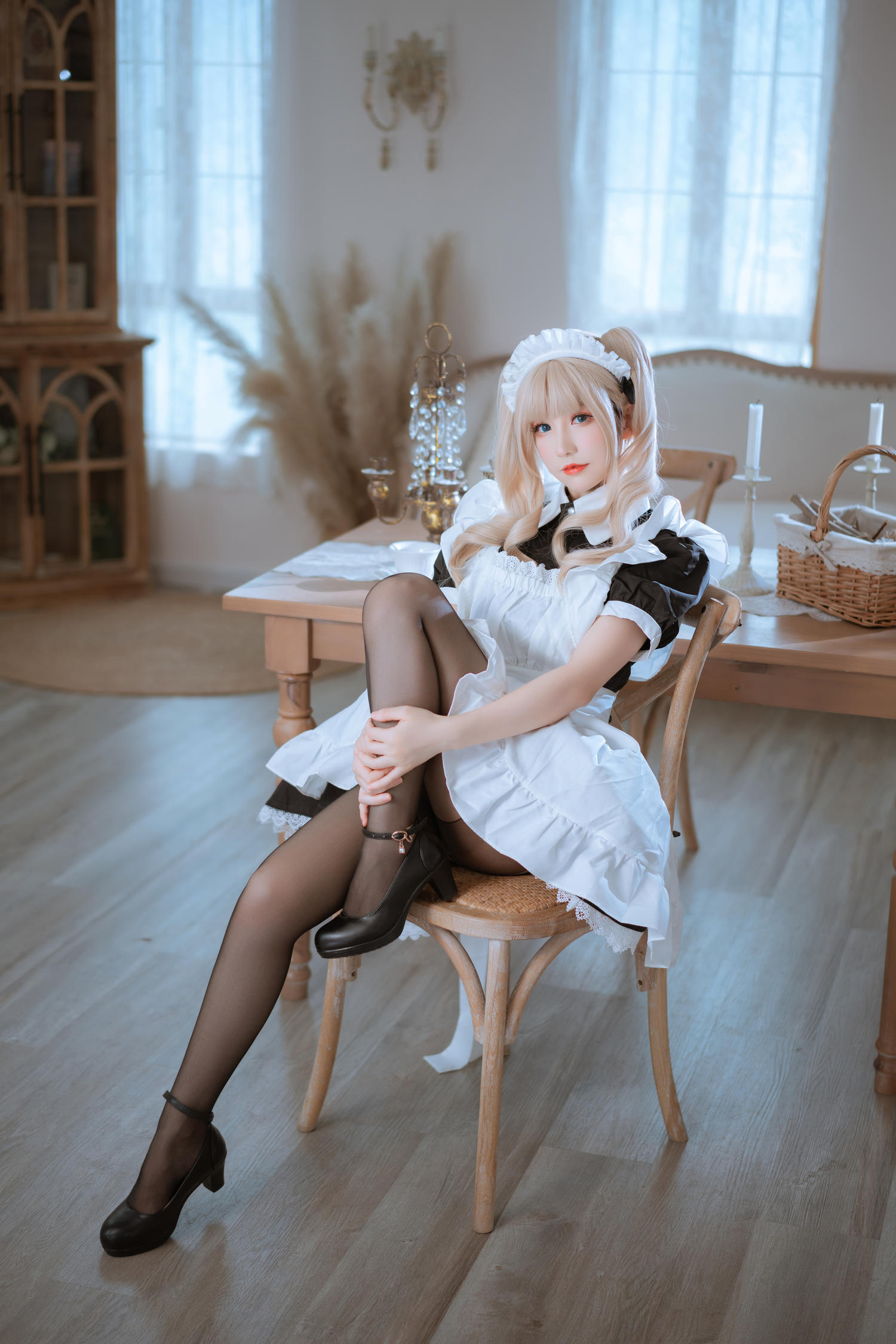 coser衣衣 - 女仆装 [45P]