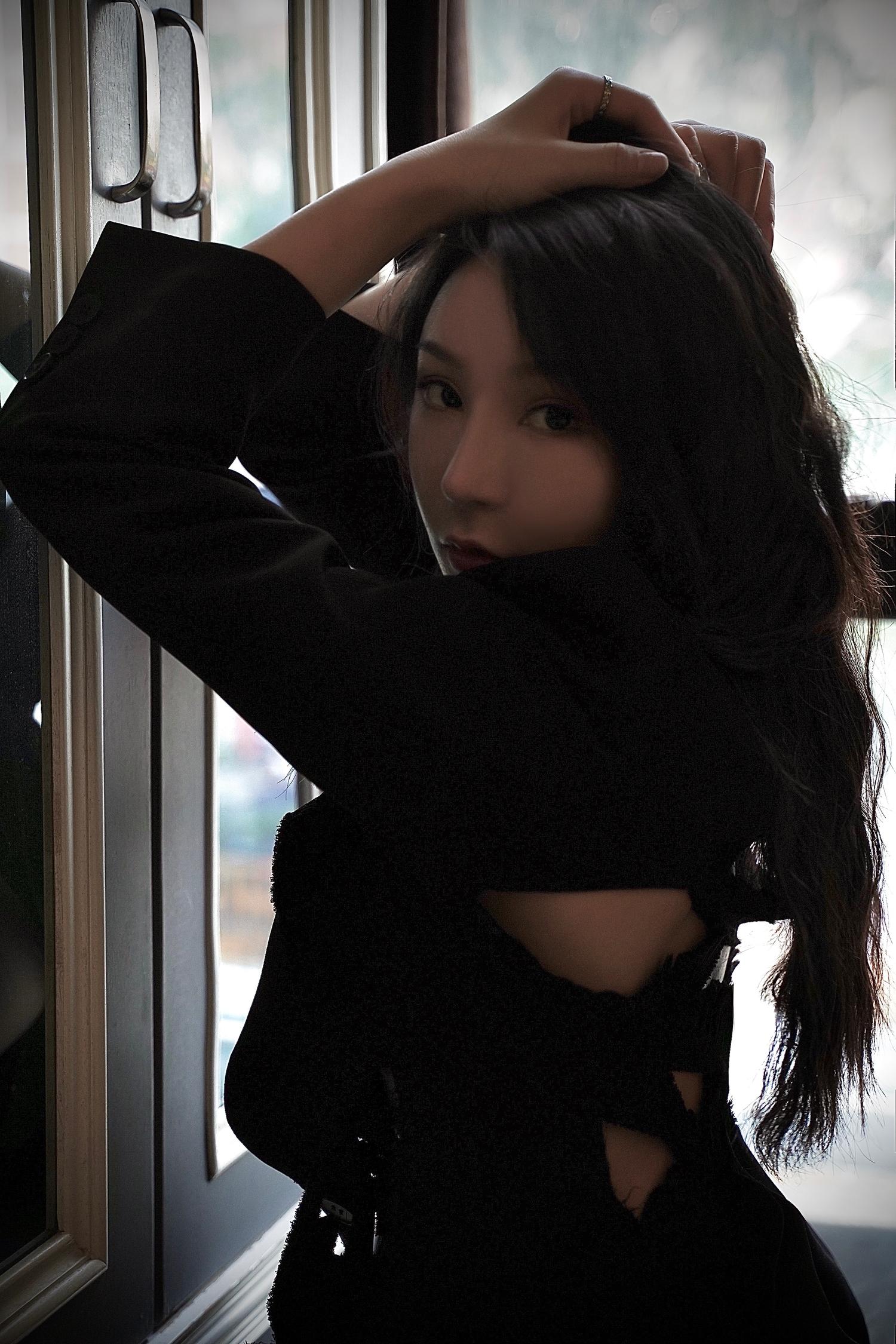 亦妍 - 西装 [12P]