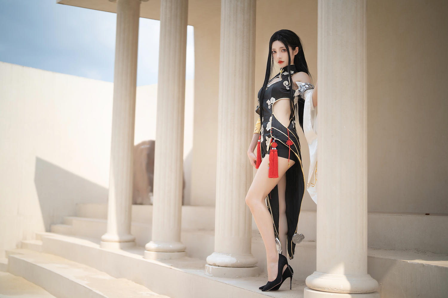 宵鱼鱼 - 兰 旗袍 [8P]