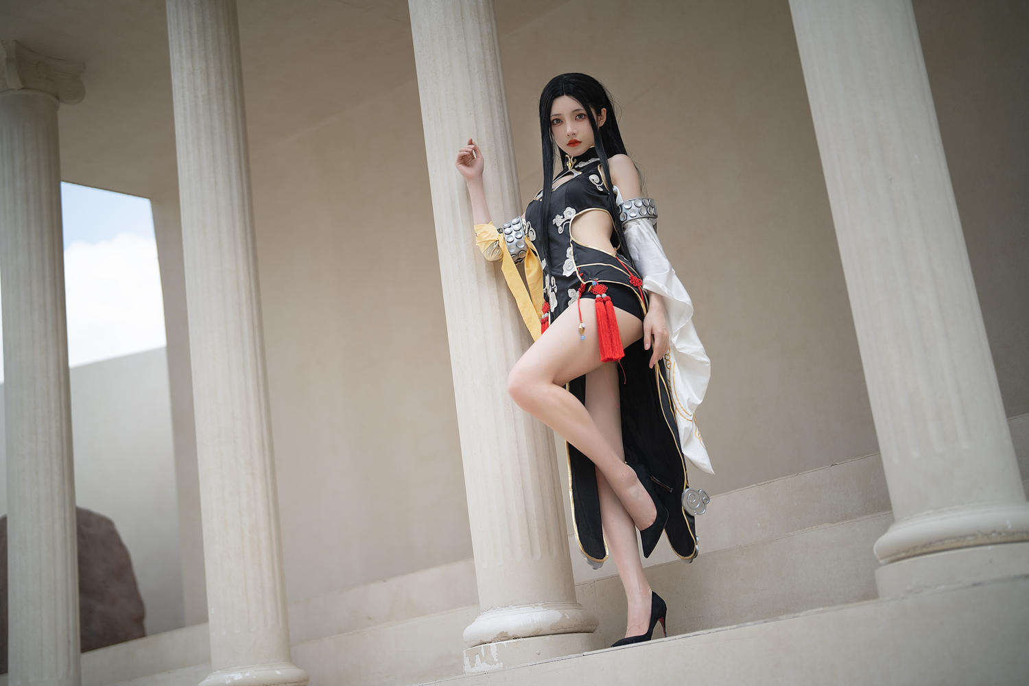 宵鱼鱼 - 兰 旗袍 [8P]