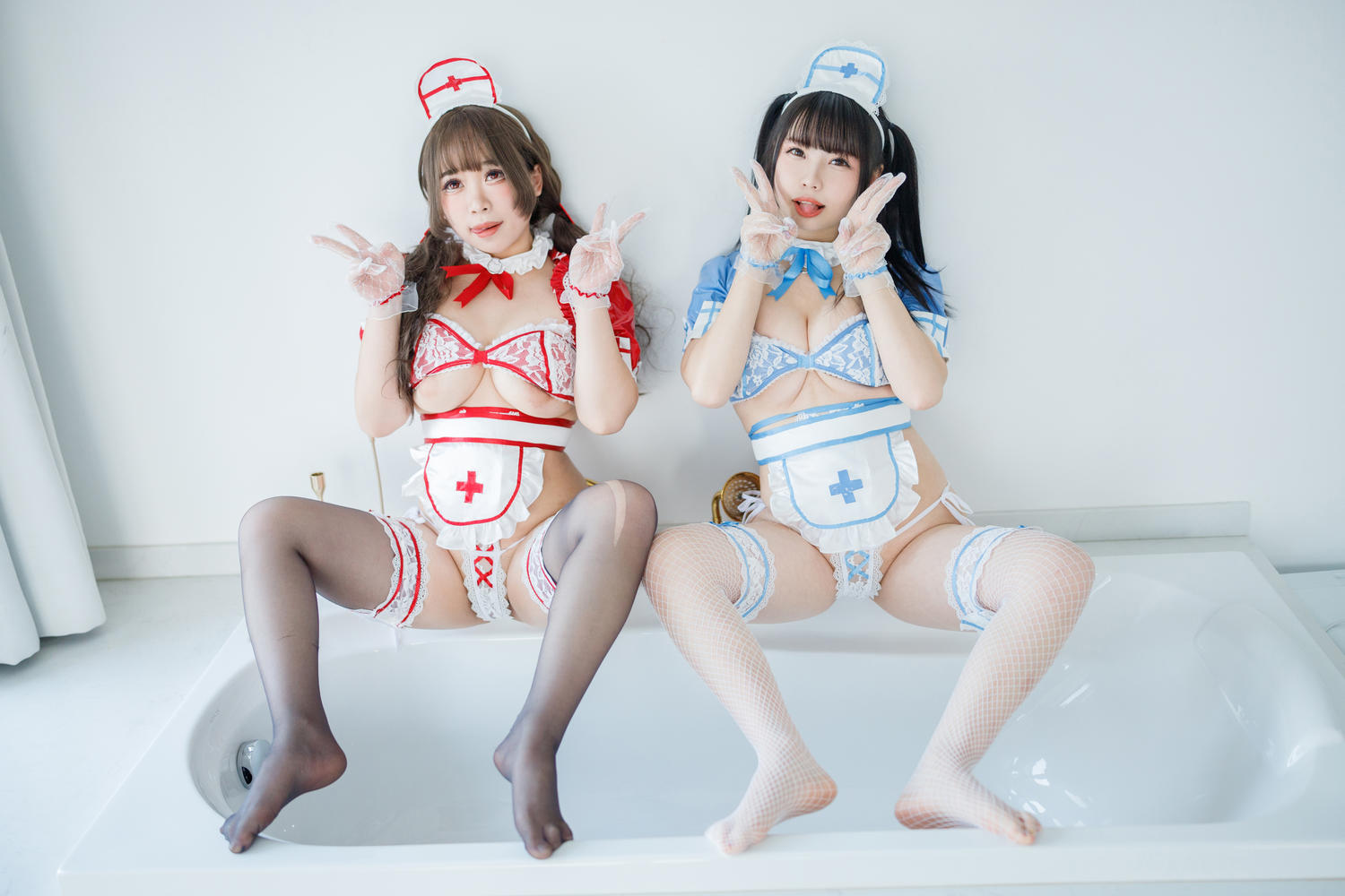 珍吱&胡桃喵 - 红蓝 [196P]