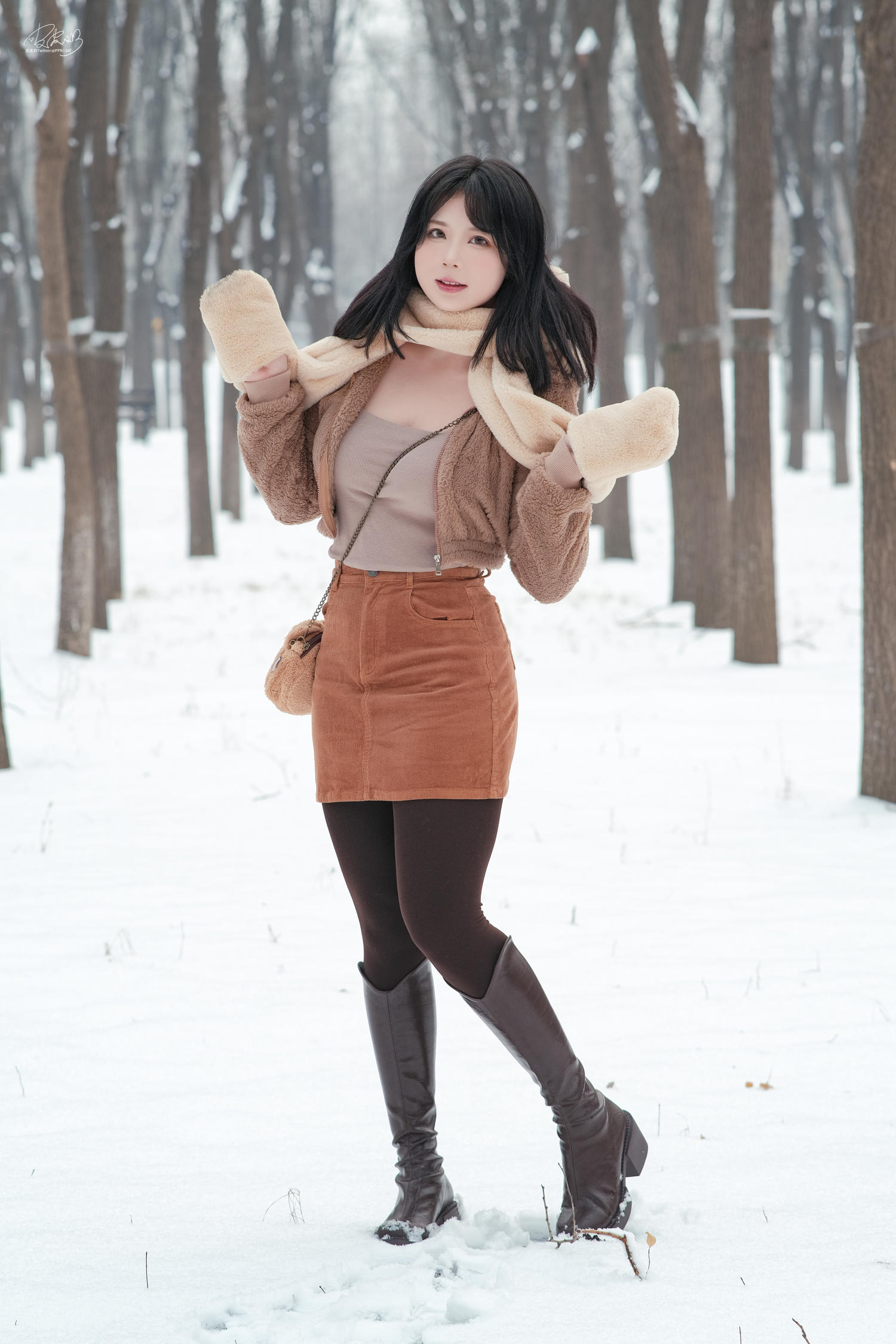 皮皮奶 - 萌熊出击 [28P]