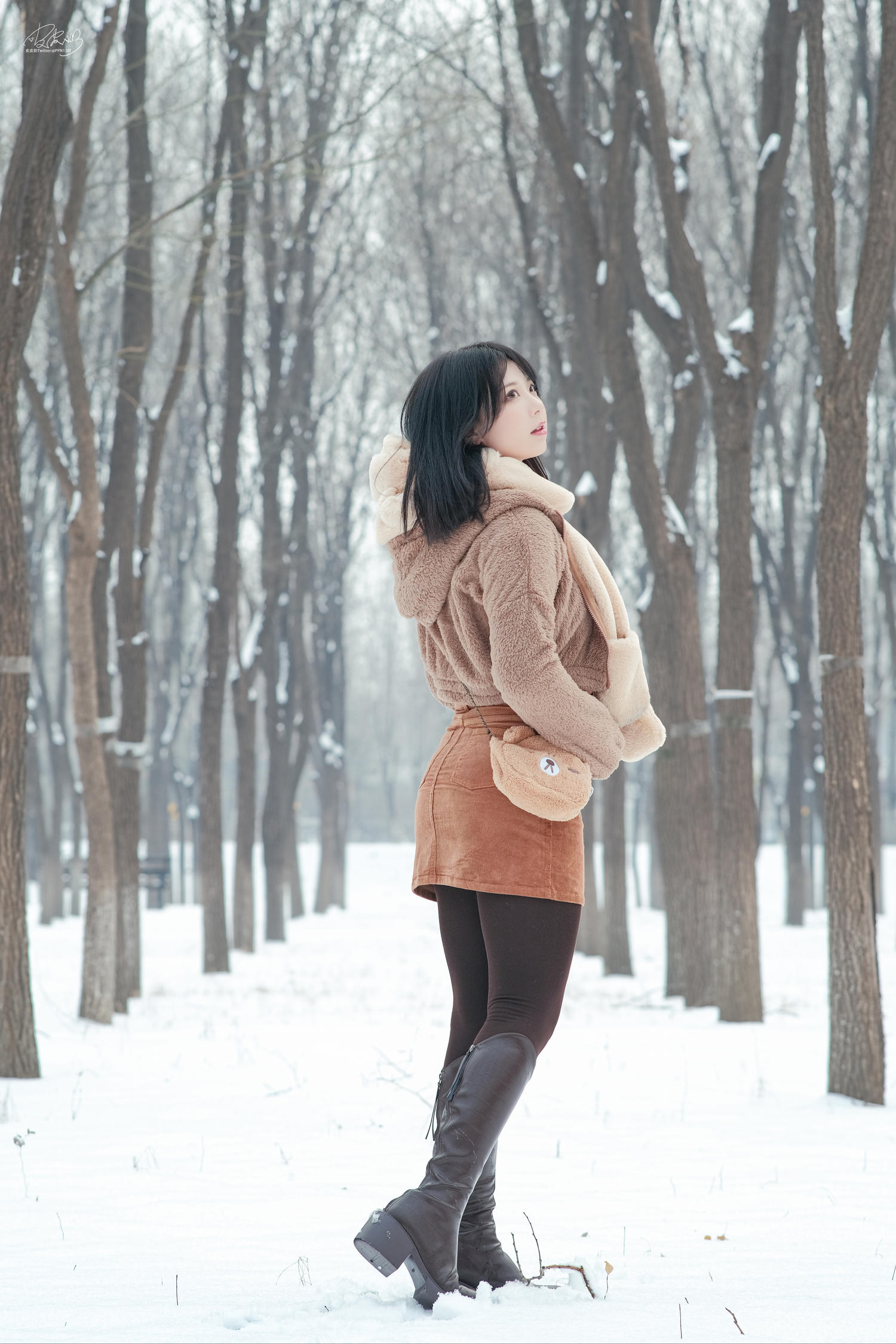 皮皮奶 - 萌熊出击 [28P]