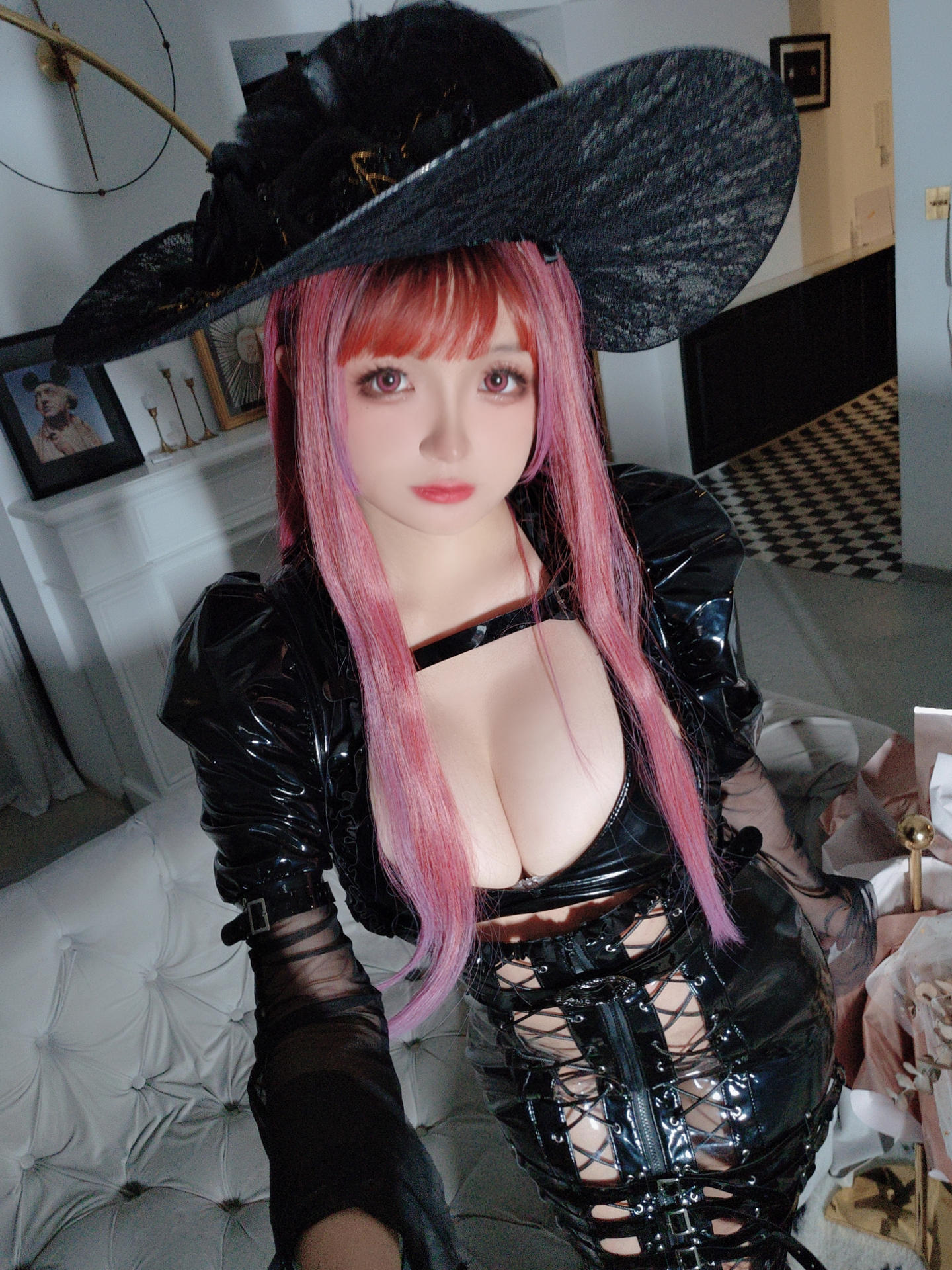 日奈娇 - 莉莉丝皮衣 [40P]