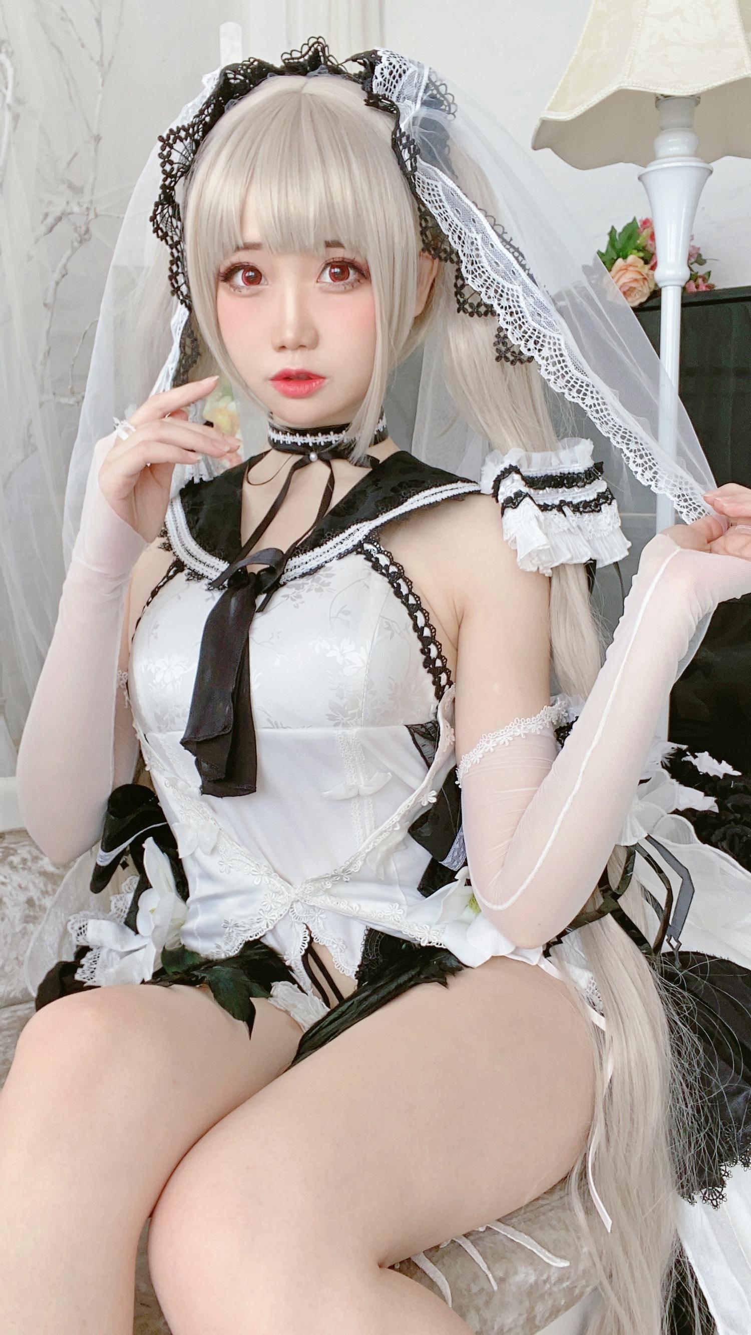焖焖碳 - 可畏礼服自拍 [12P]